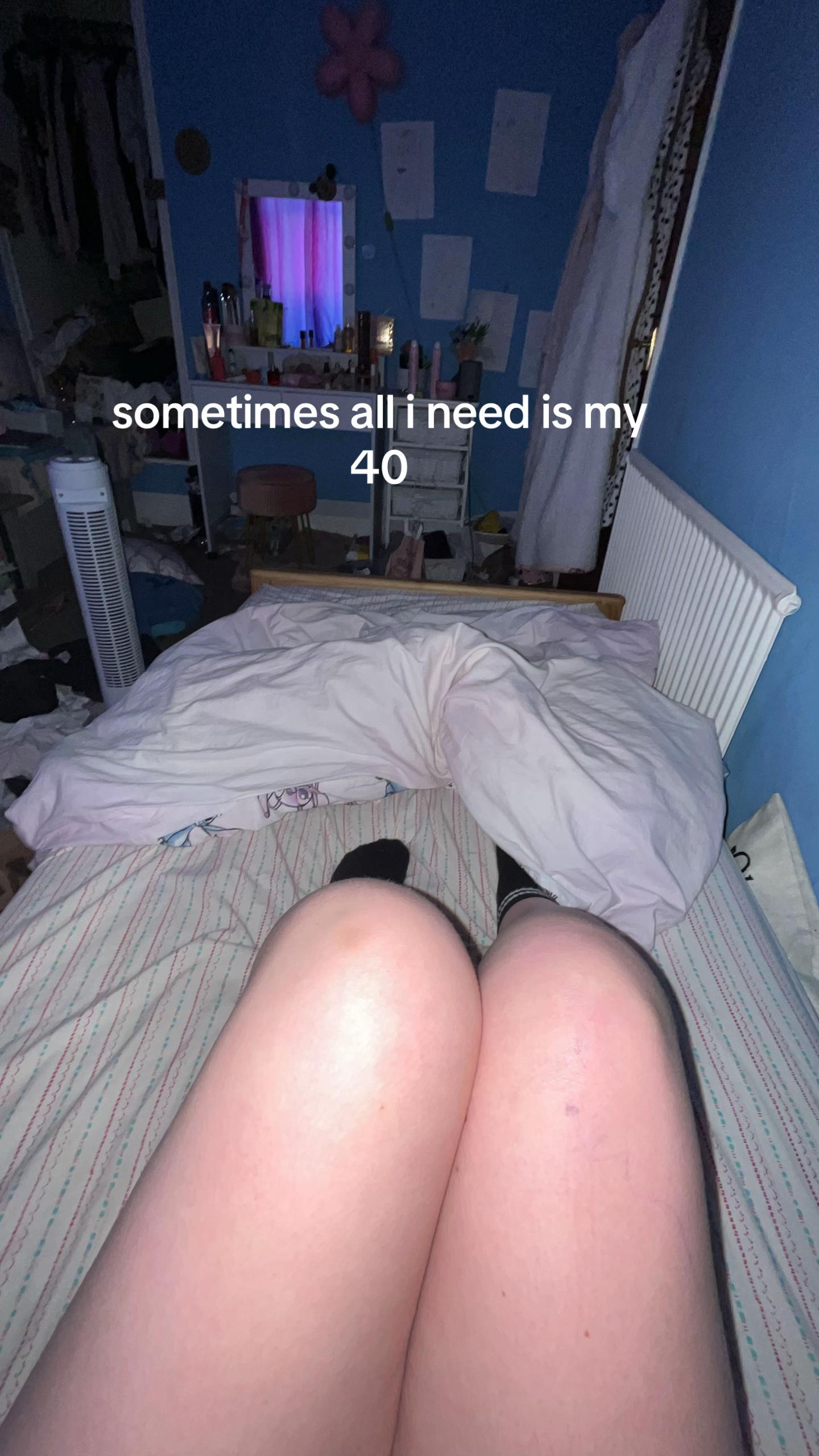 @abi🤍🦇