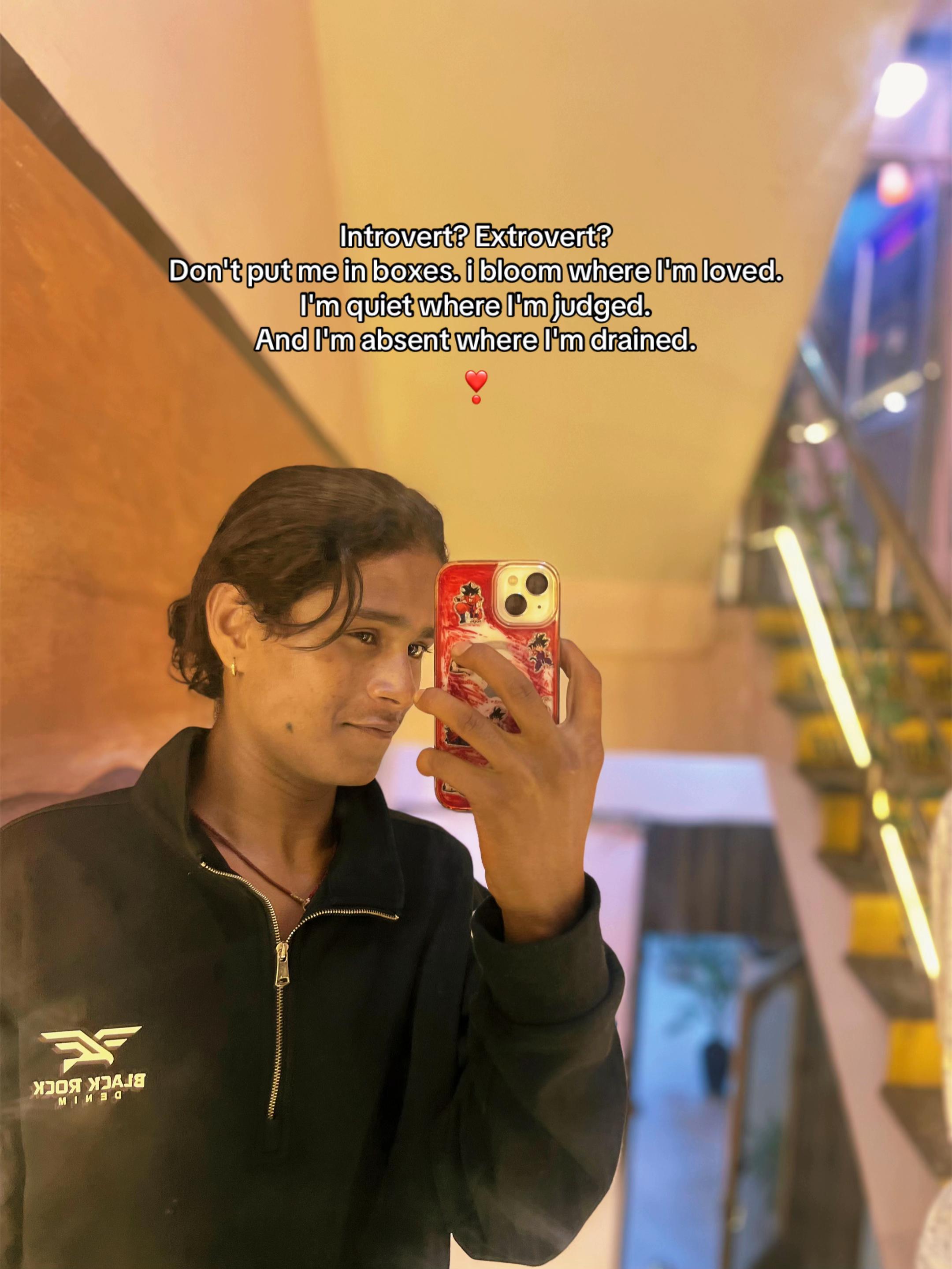 @🫶🤍AKASH🖤