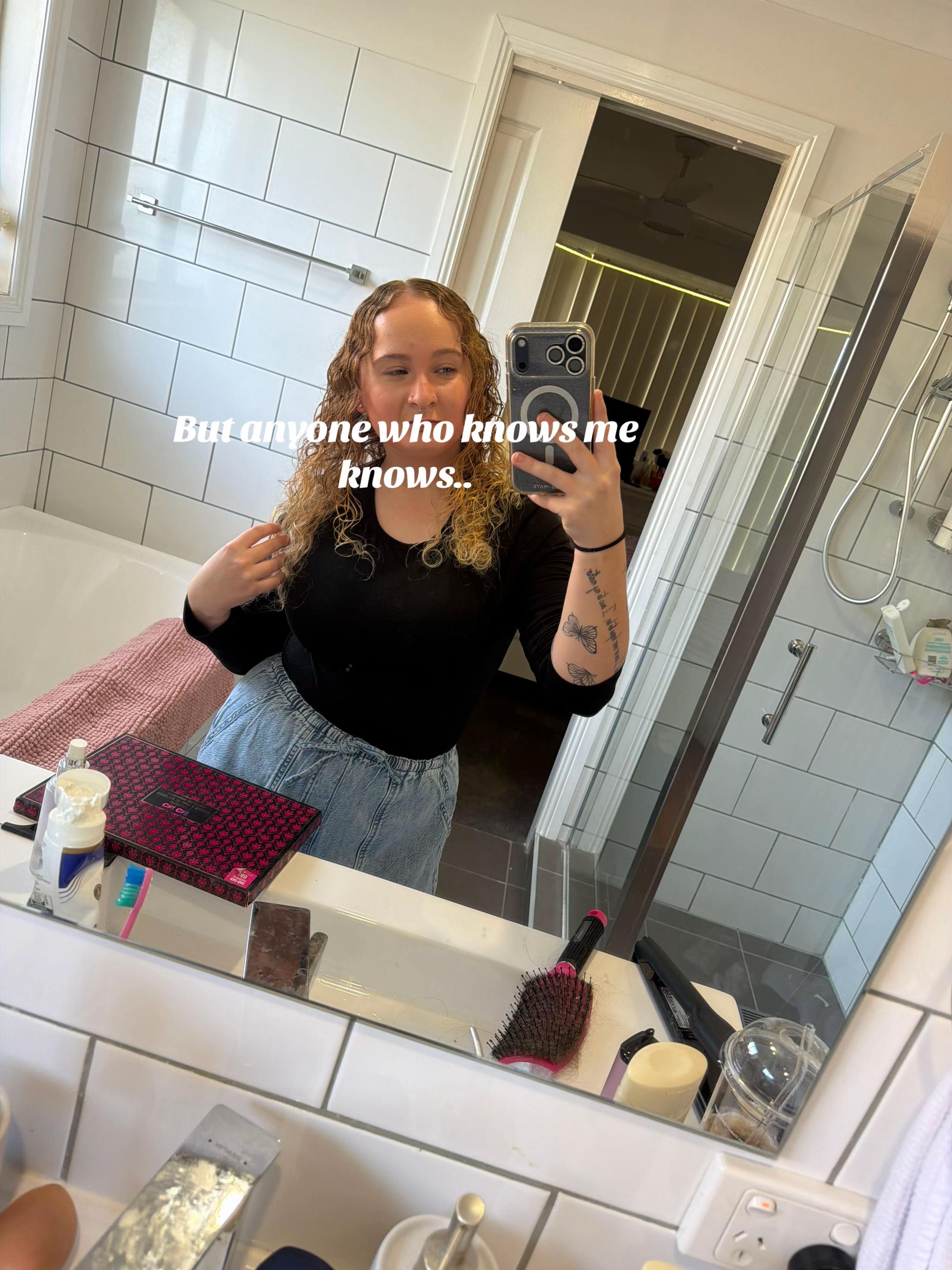 @Naya💞