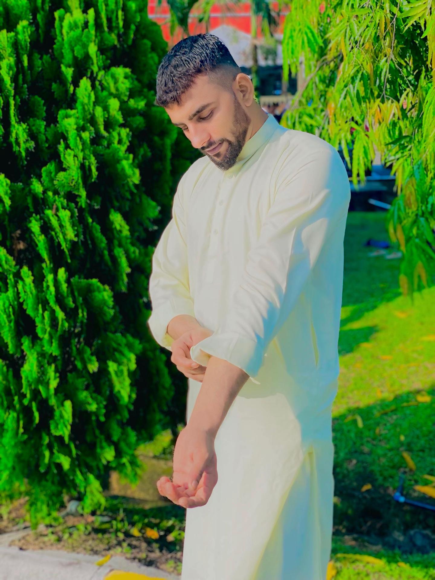 @WARIS JUTT 🇵🇰🇲🇾🇨🇦