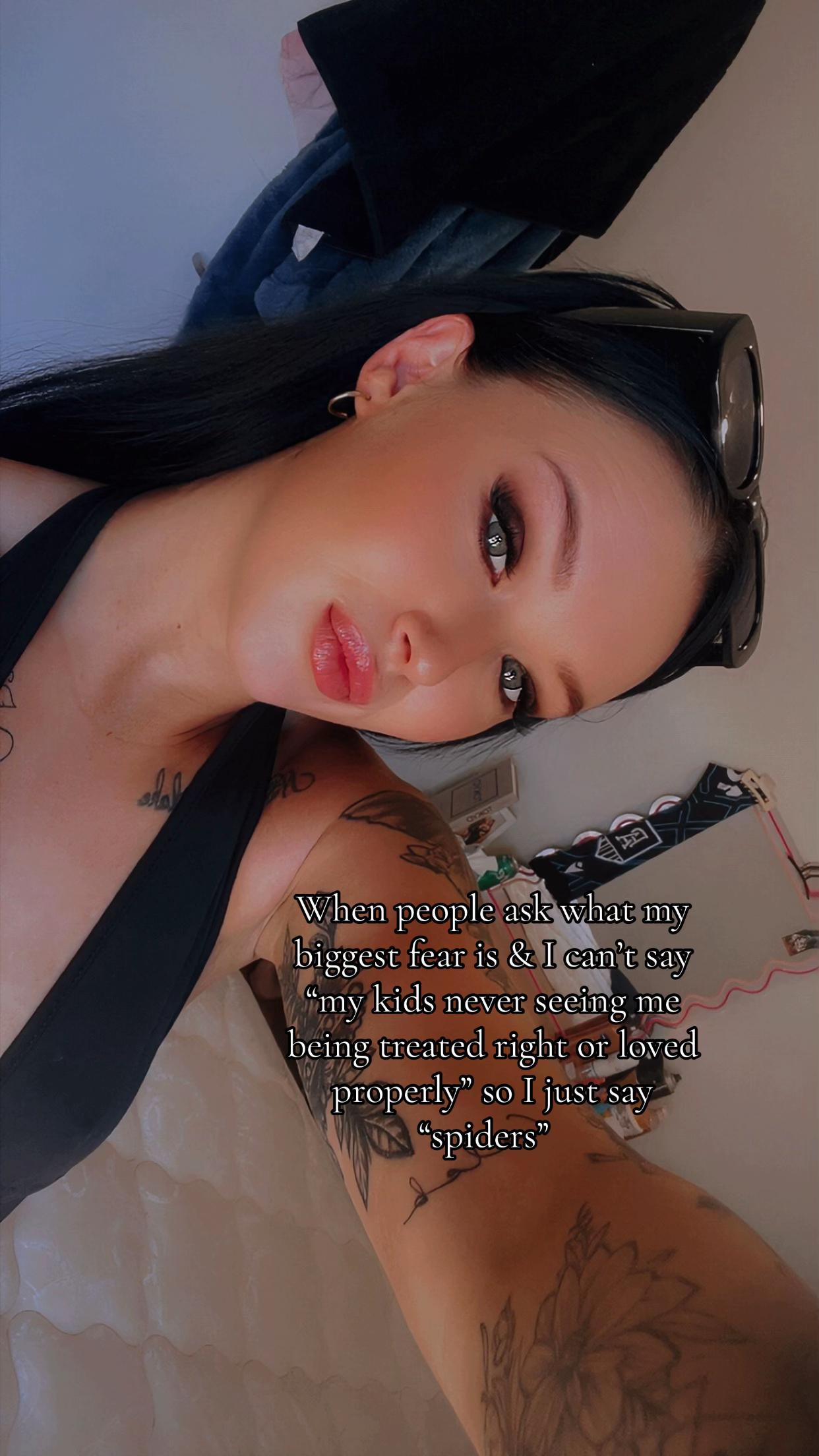 @katelynrosexo