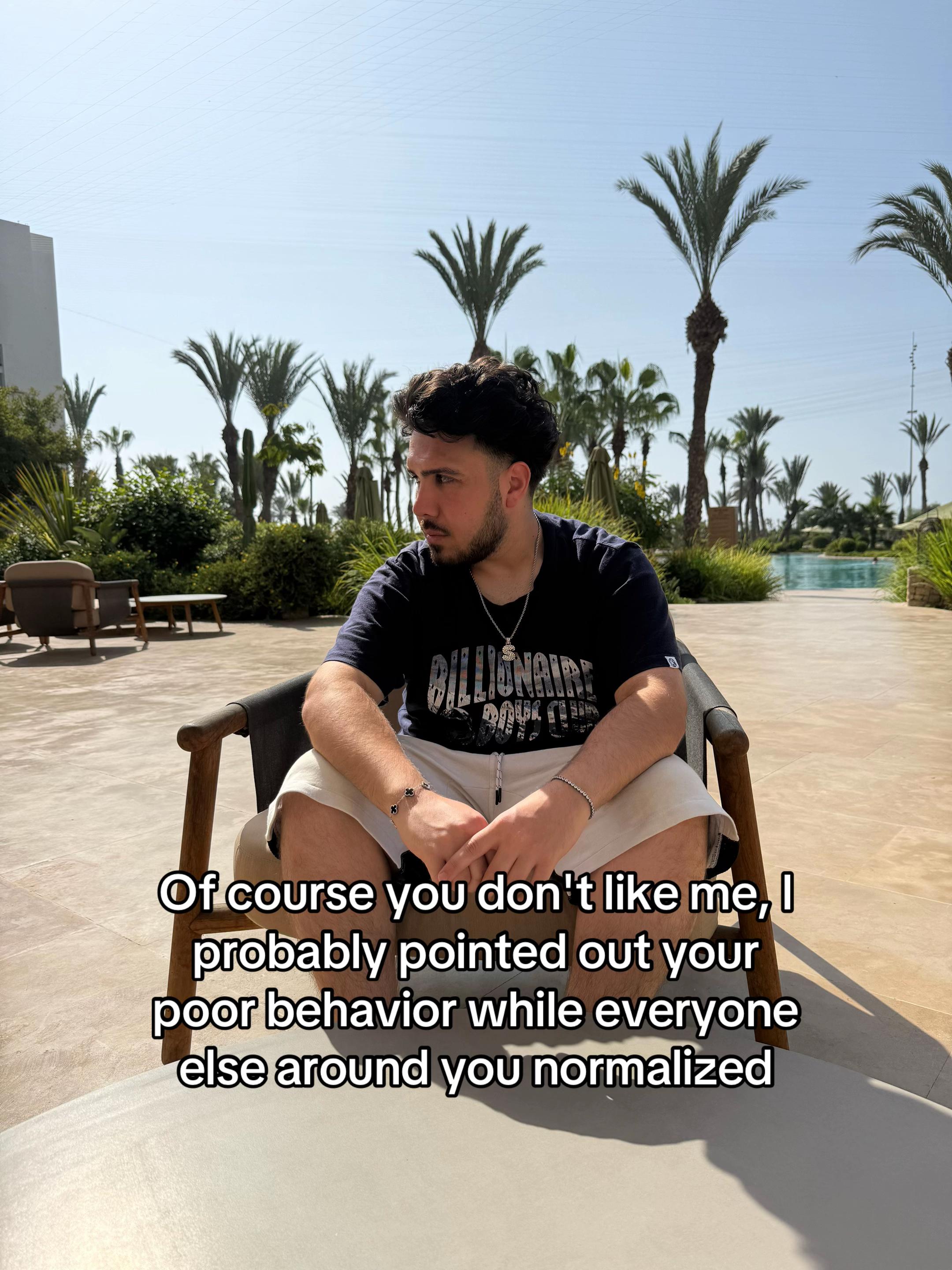 @Sam🤩
