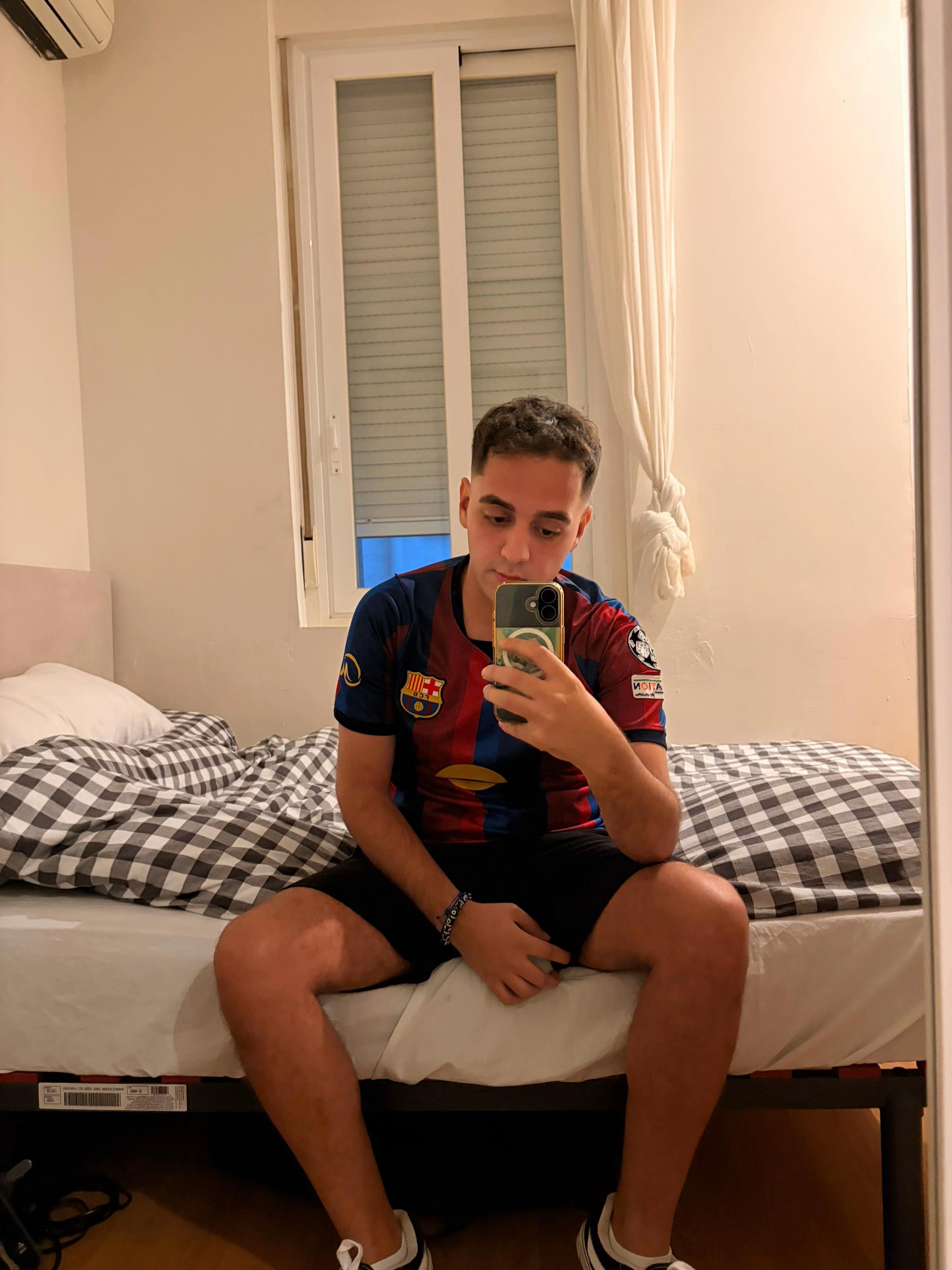 @J 🧿