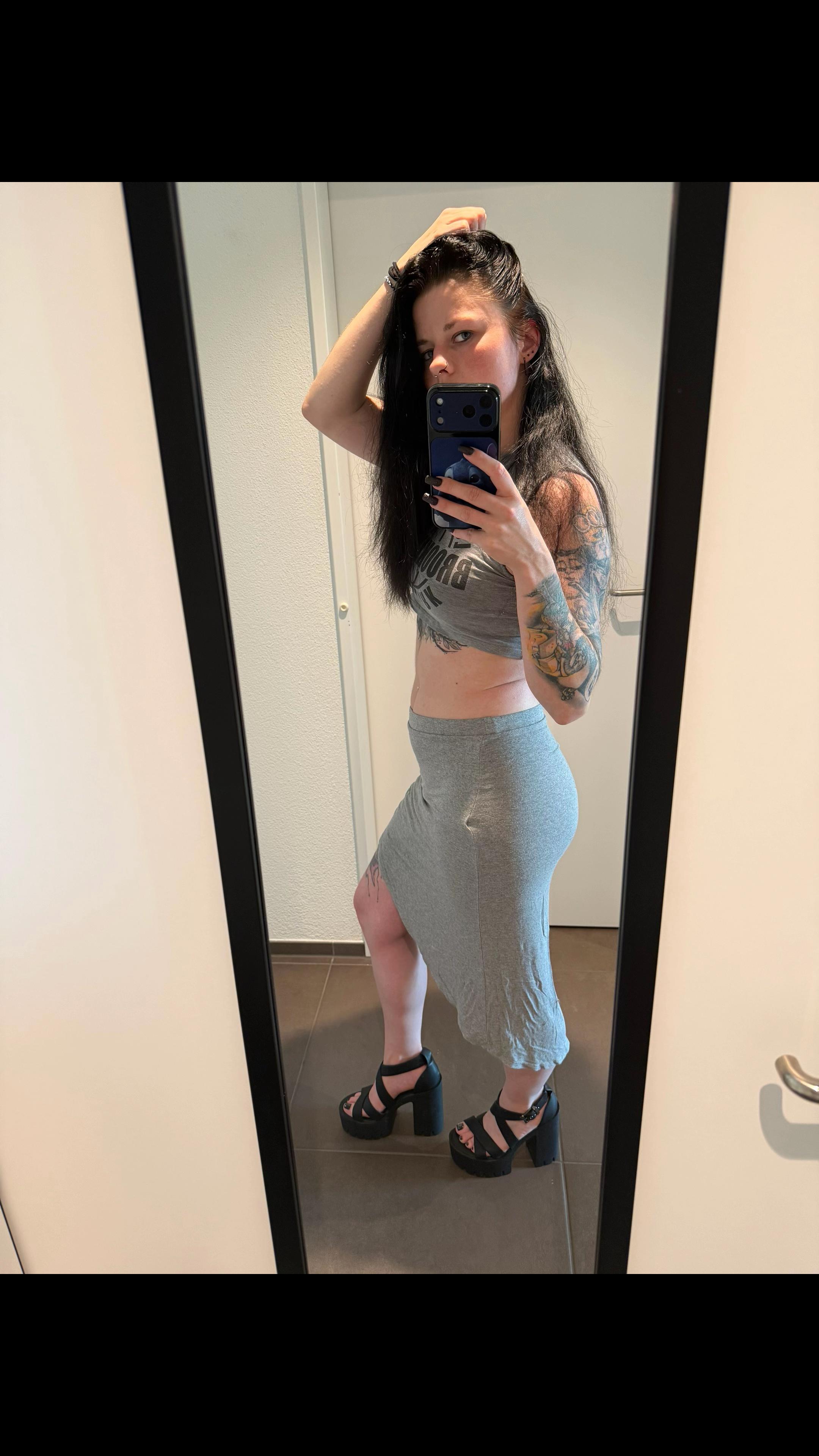 @Lany_blue7