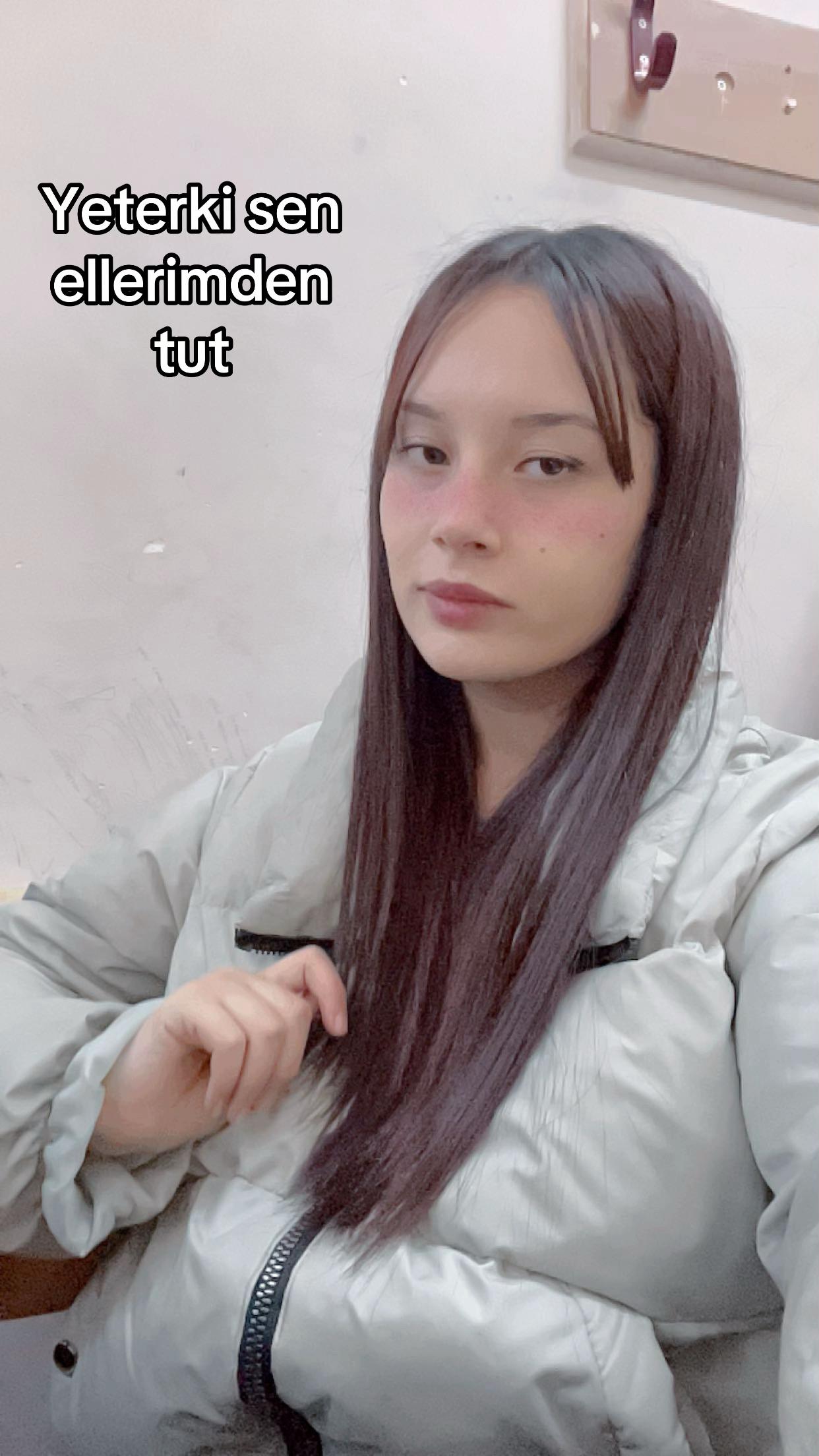 @llhe8na_