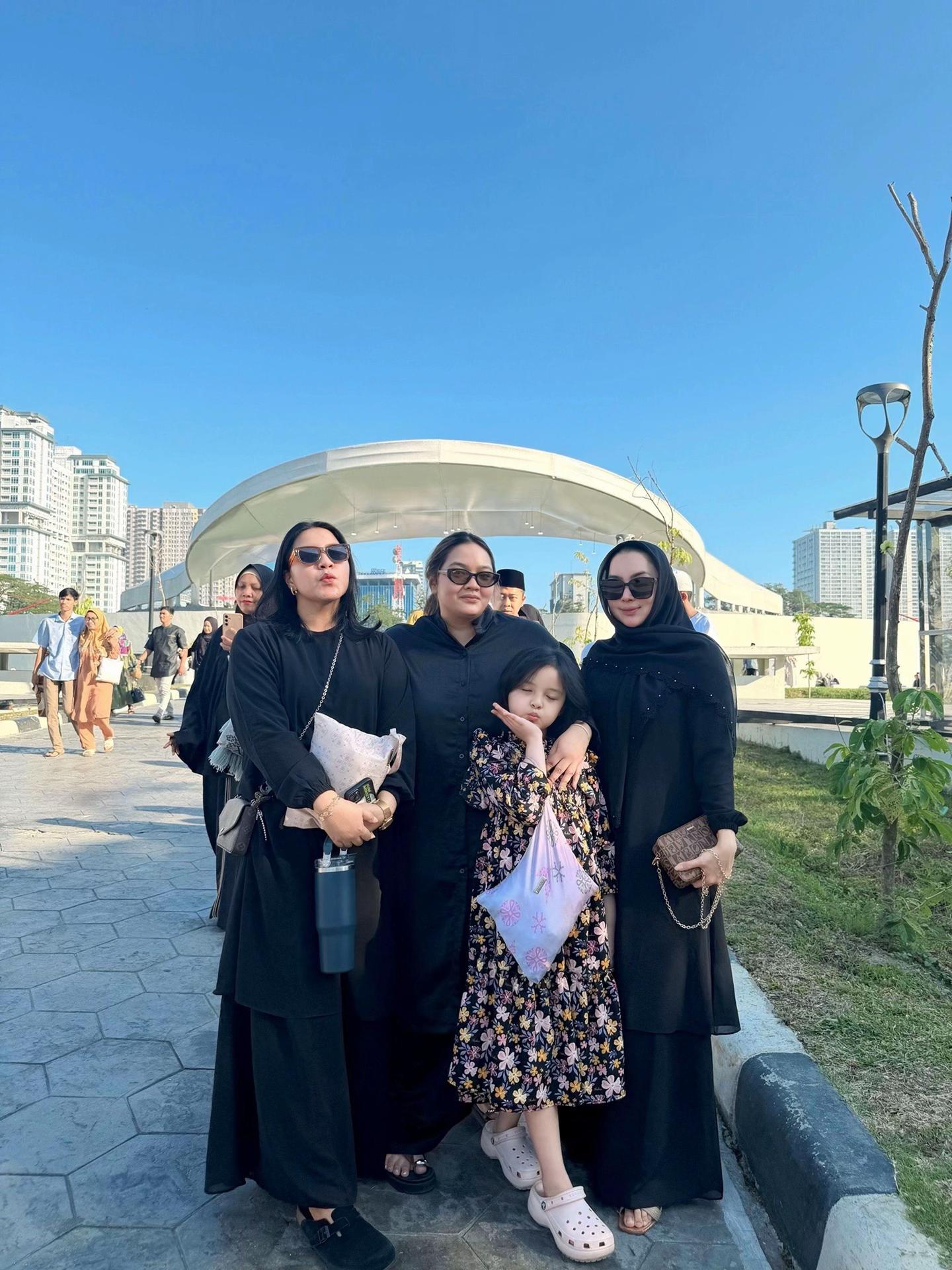 @Bunda Butik Hijabs