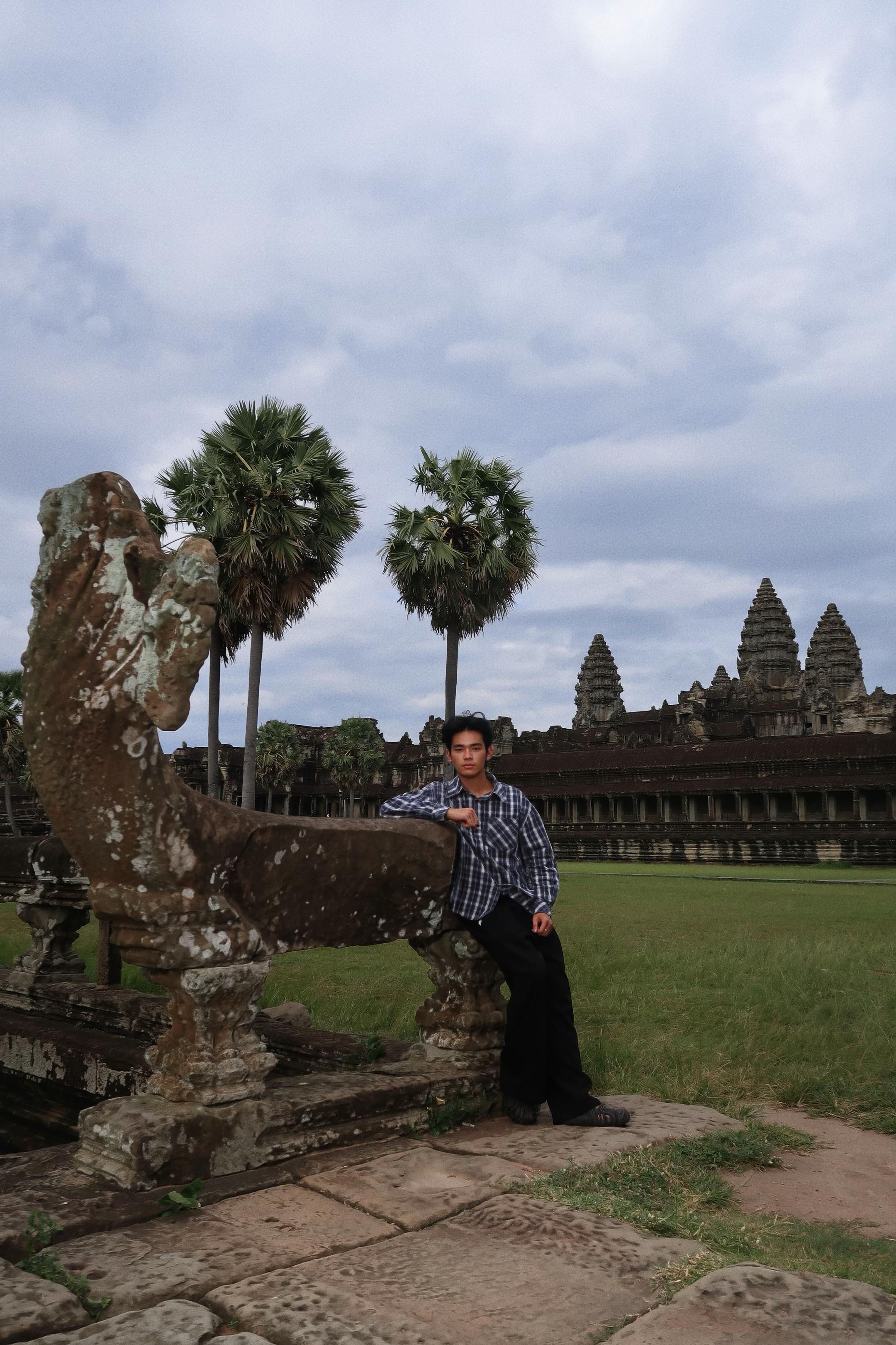 @Pov Sivfong