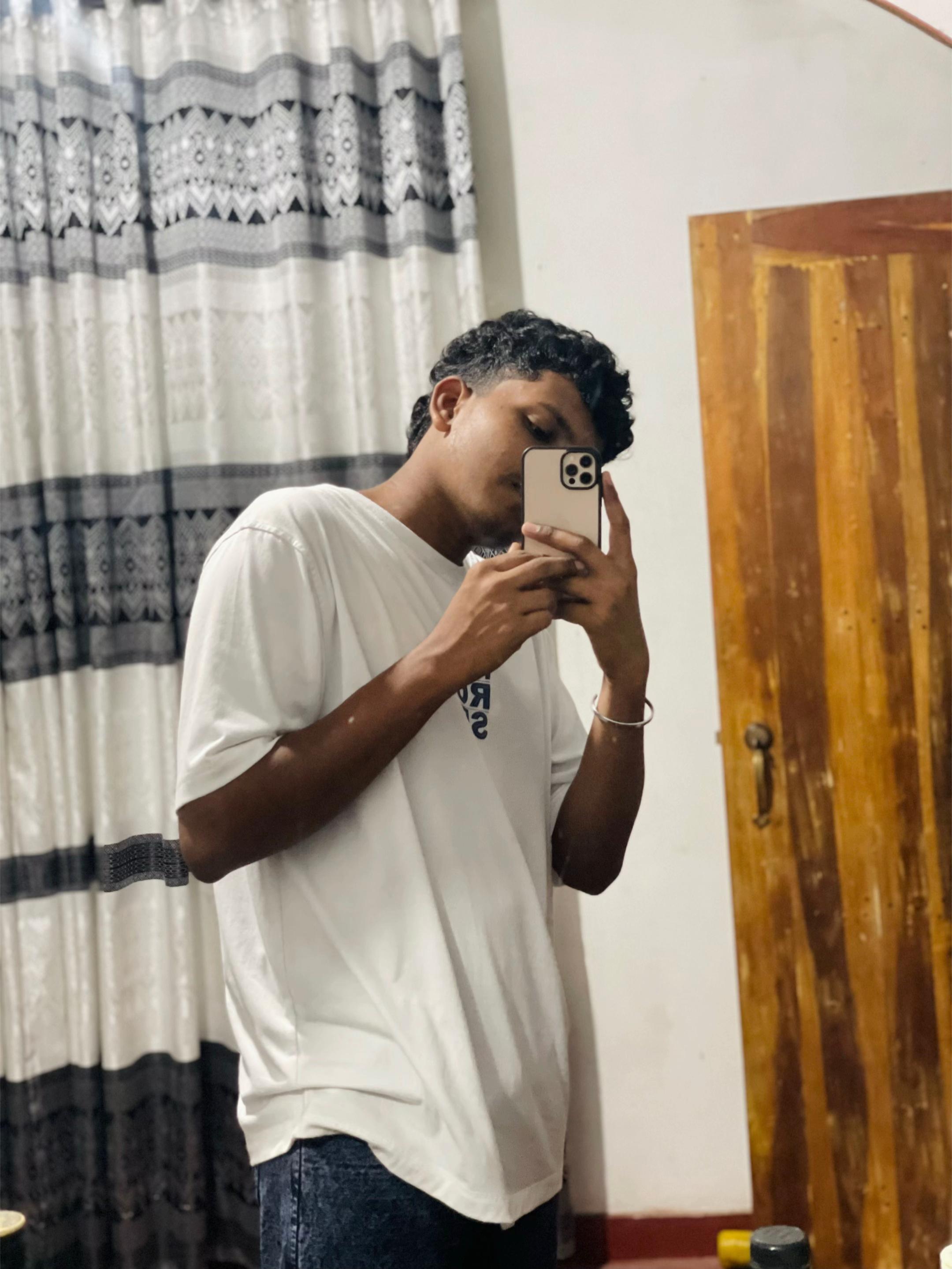 @Buvindu_s