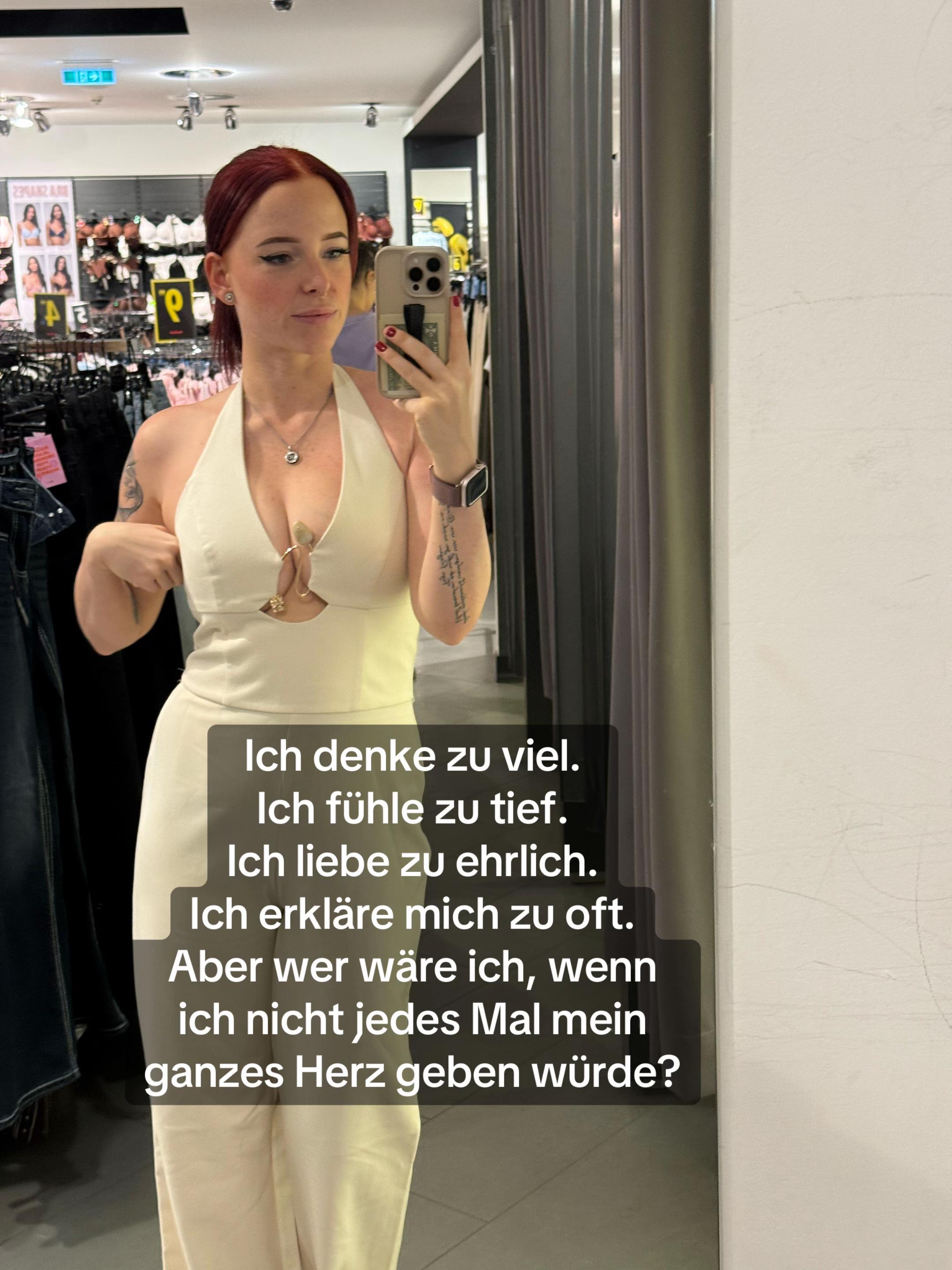 @Missundercover.__