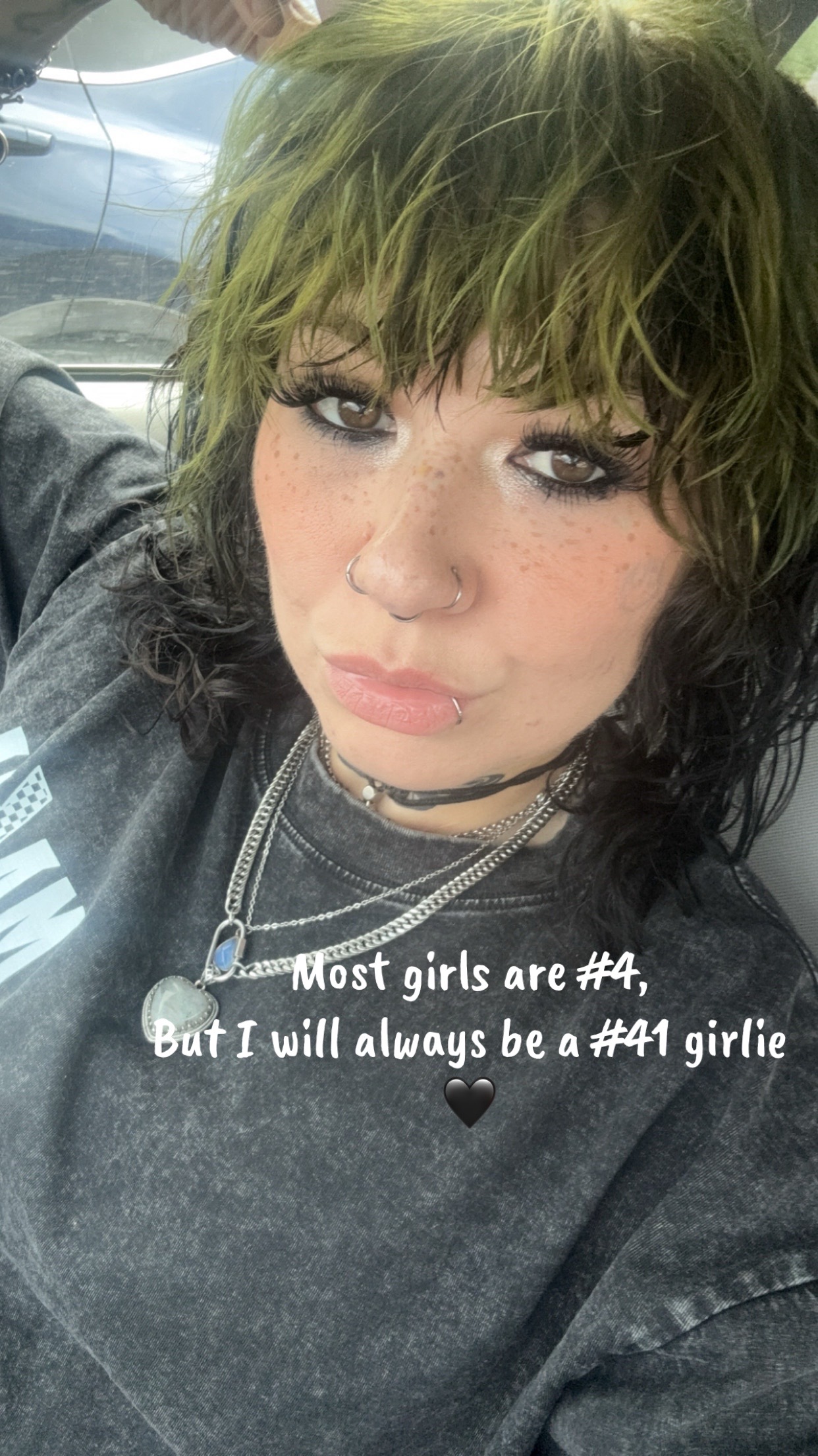 @Emogirl🖤🖤