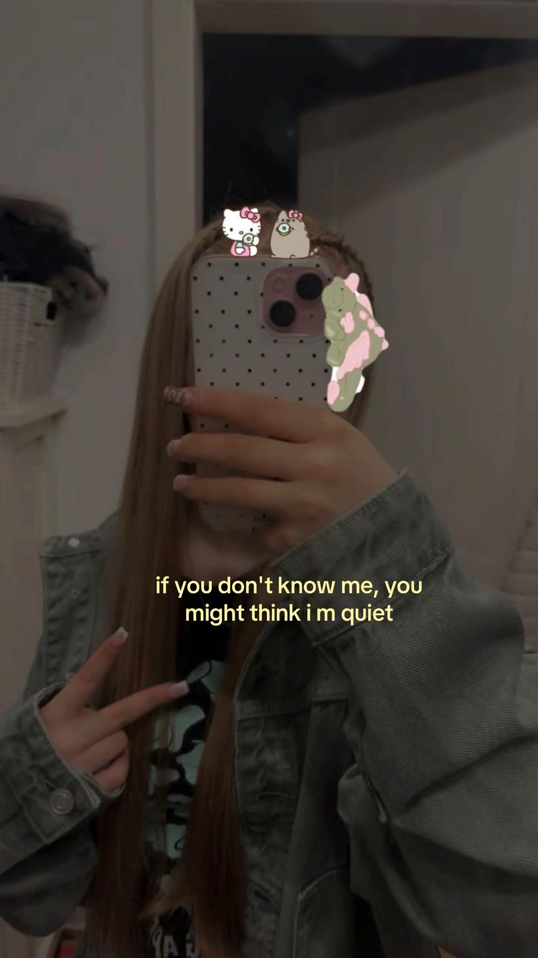@ᥫ᭡.