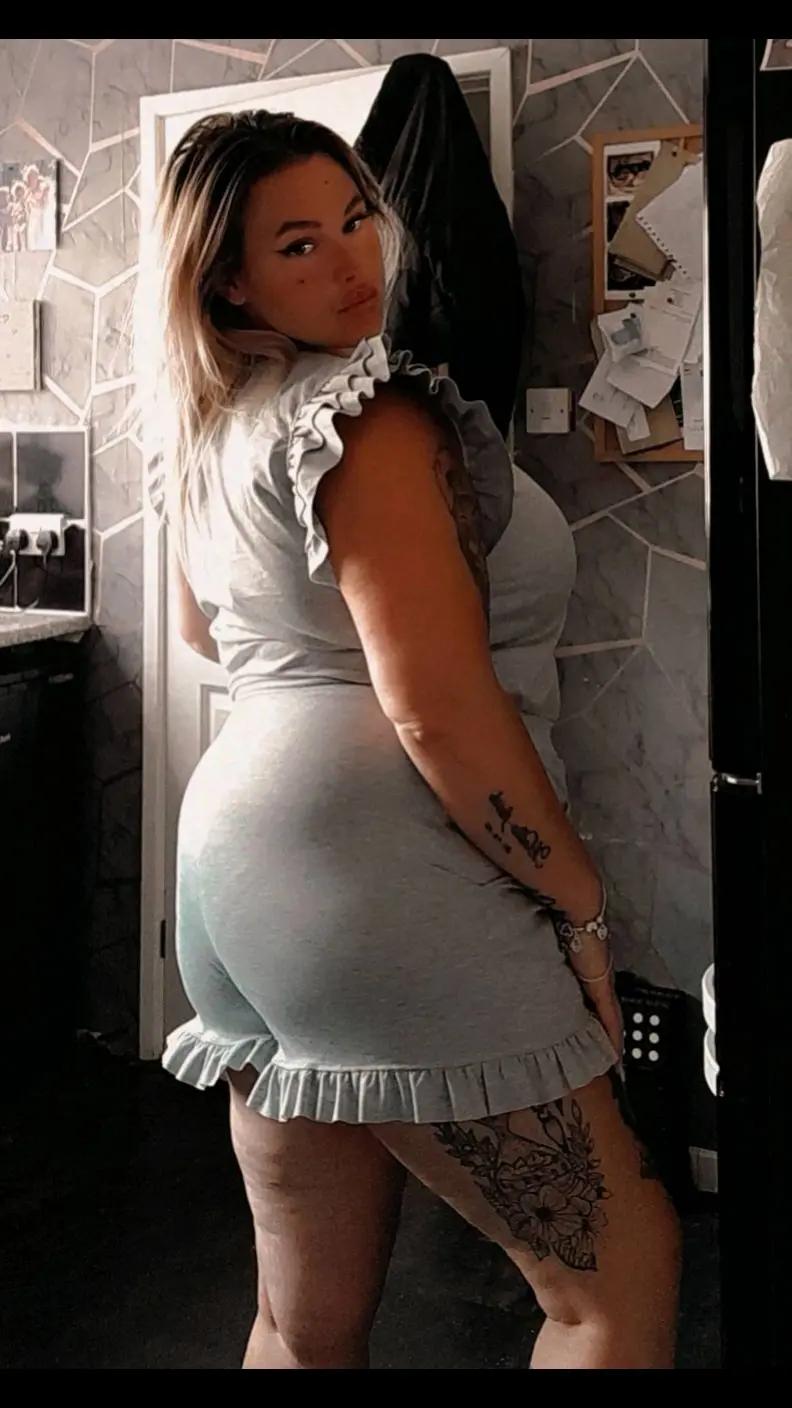 @BlondeQueenBee🍑🐷🥷📸🚩