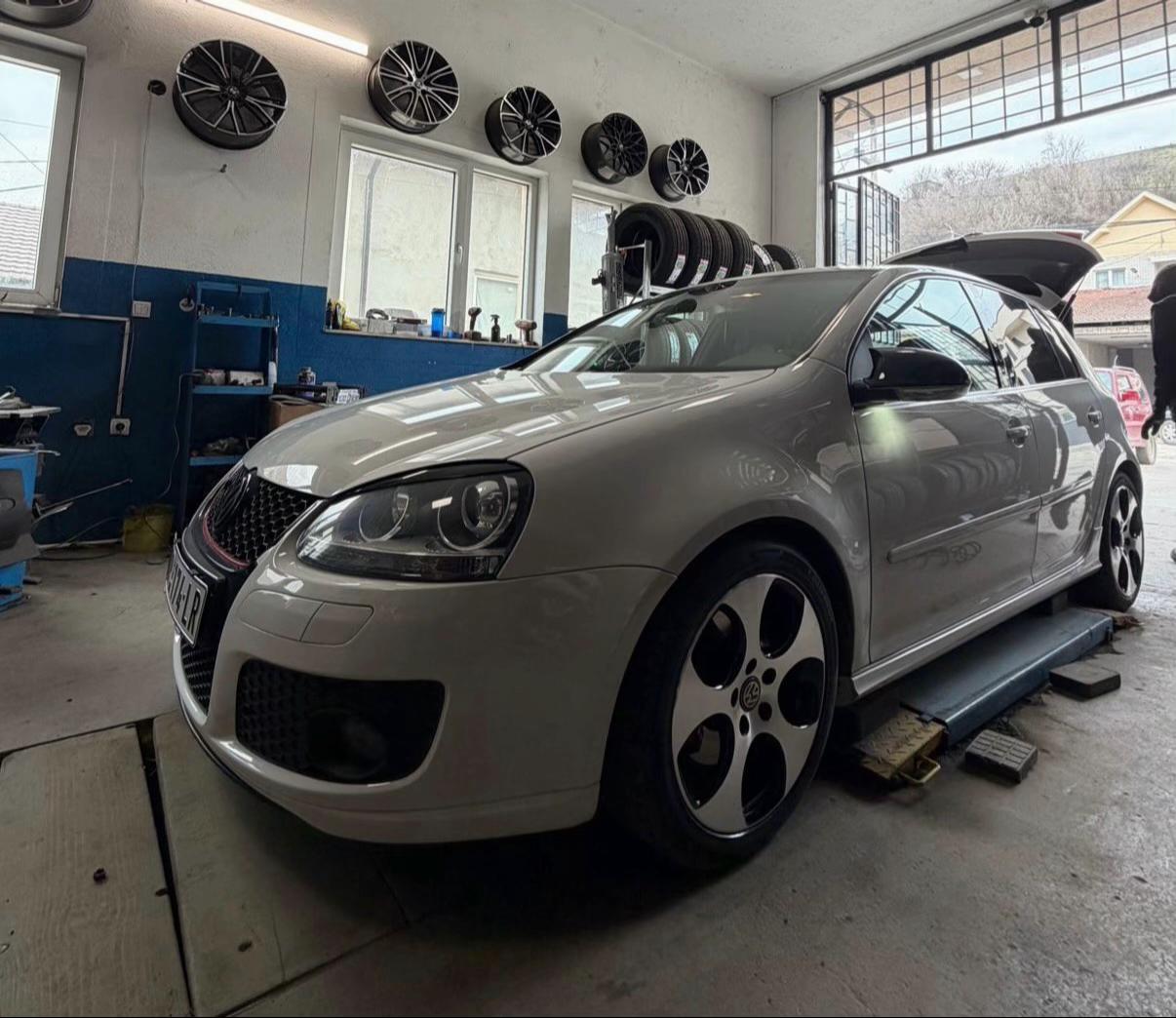 @EkyBatee