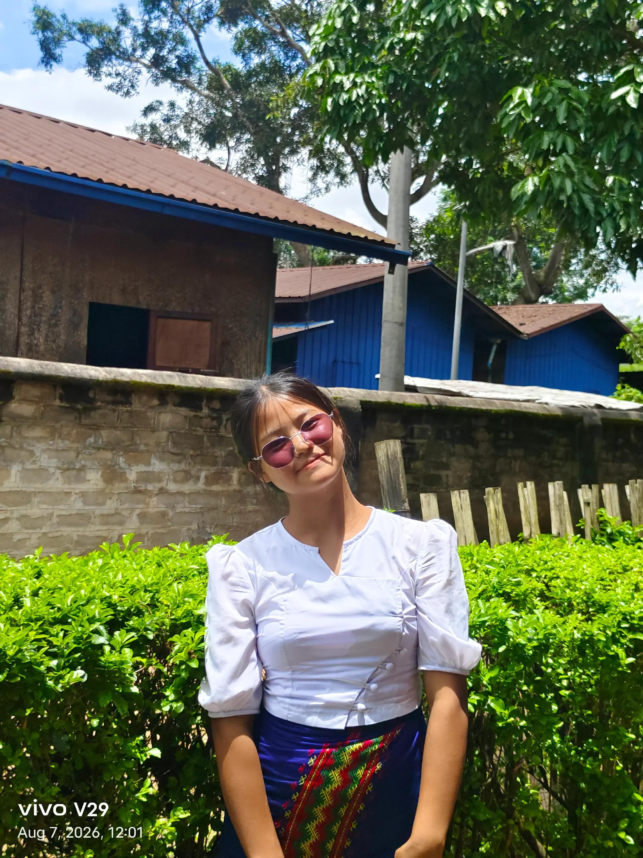 @Htoi San Pan🌸🌸