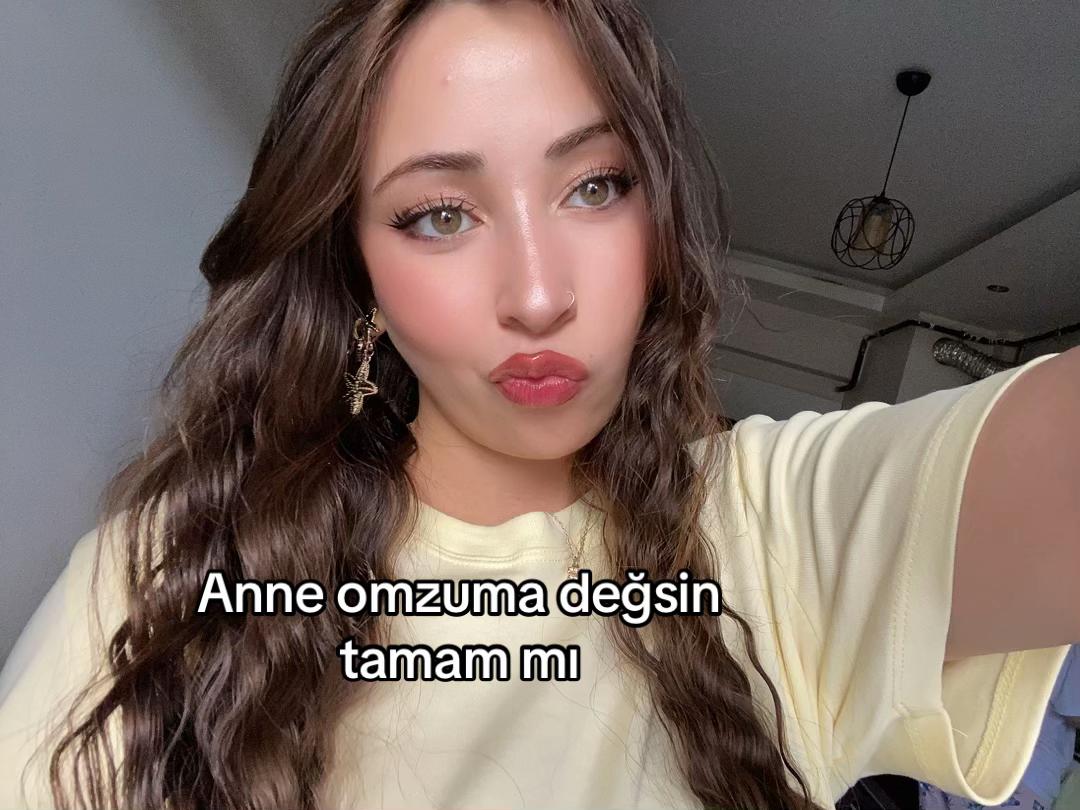 @Feyza 💅💖🎀🌸