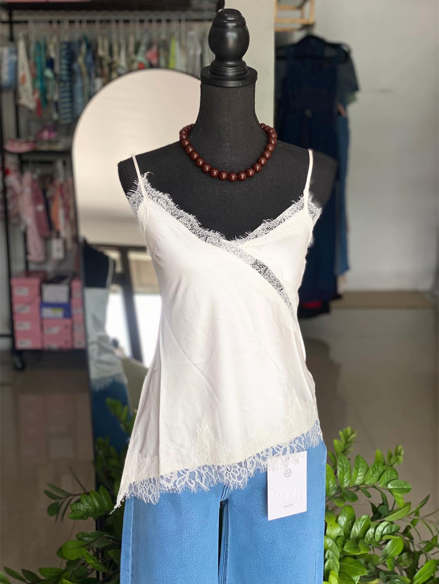 @AURELIA’S BOUTIQUE