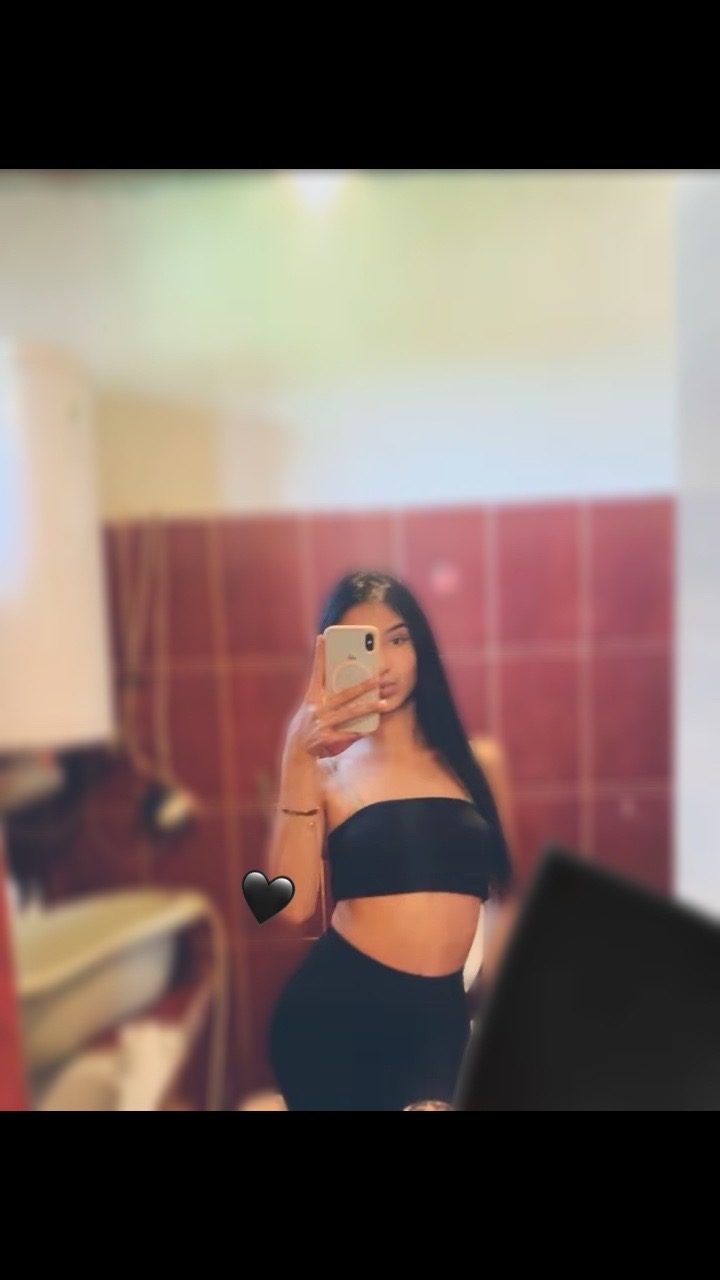 @&hearts;️&hearts;️melani