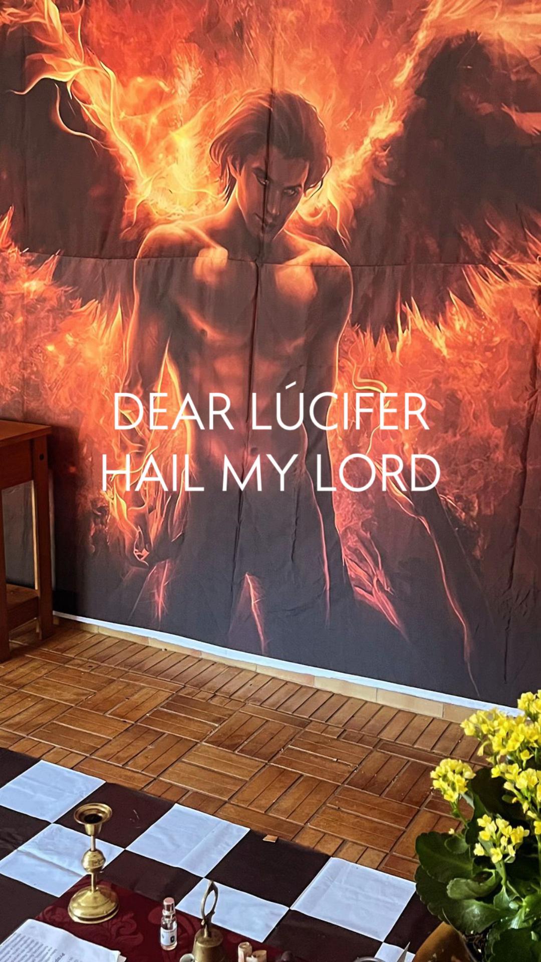 @DEAR L&Uacute;CIFER