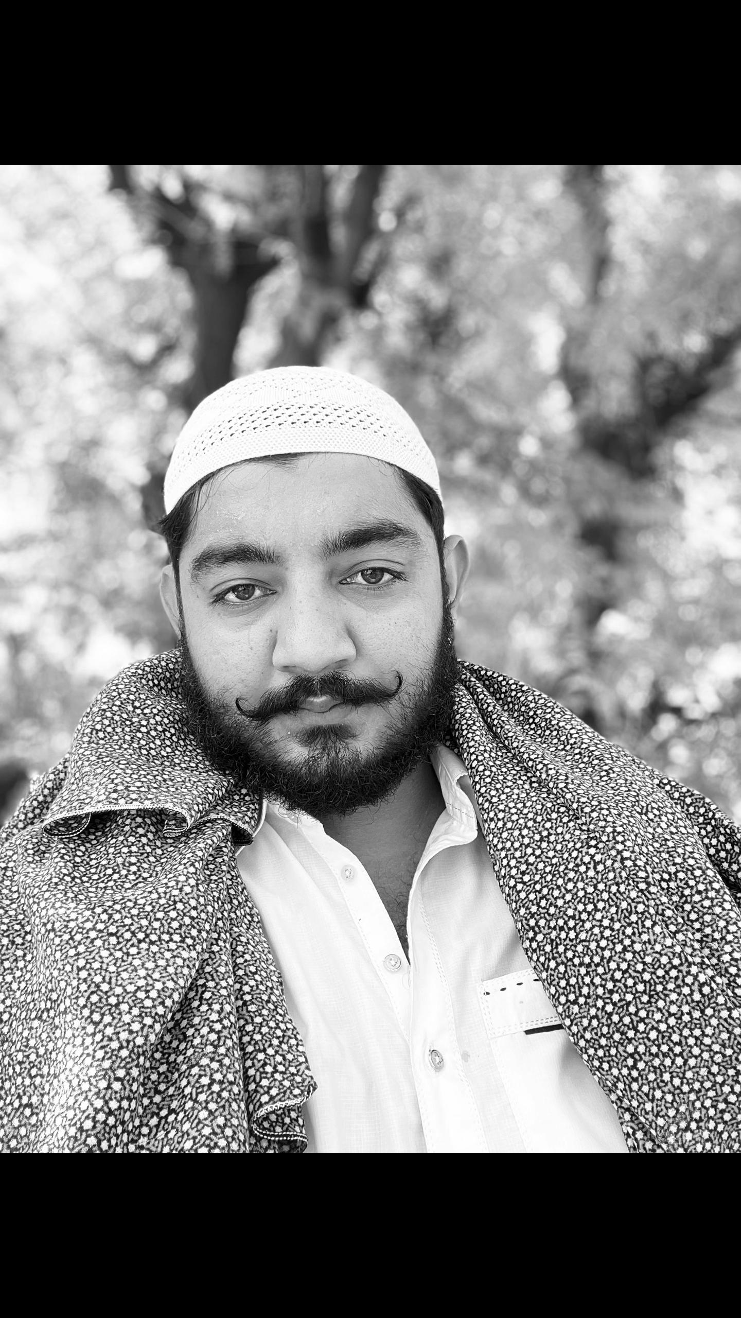 @HAMMAD GUJJAR✌♠️