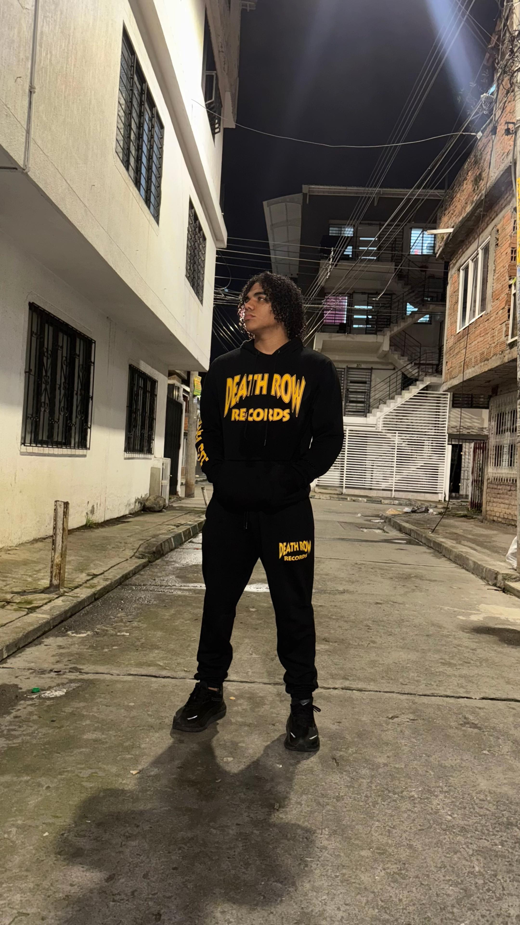 @johanEstupi&ntilde;anpandakick