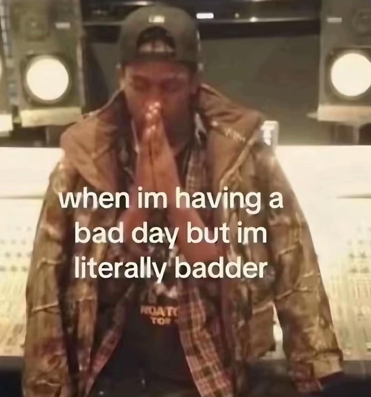 @MIA🦚🧿🎐🪭