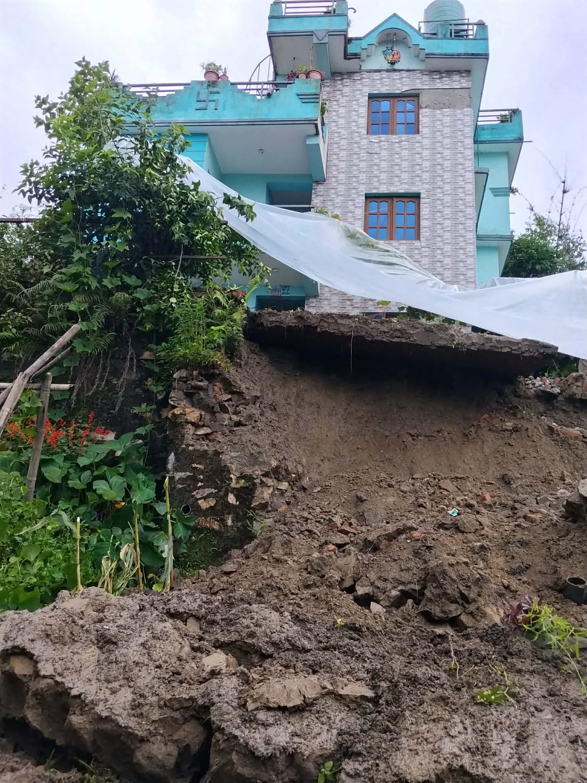 @राजन थापा (पत्रकार)अभियान्ता