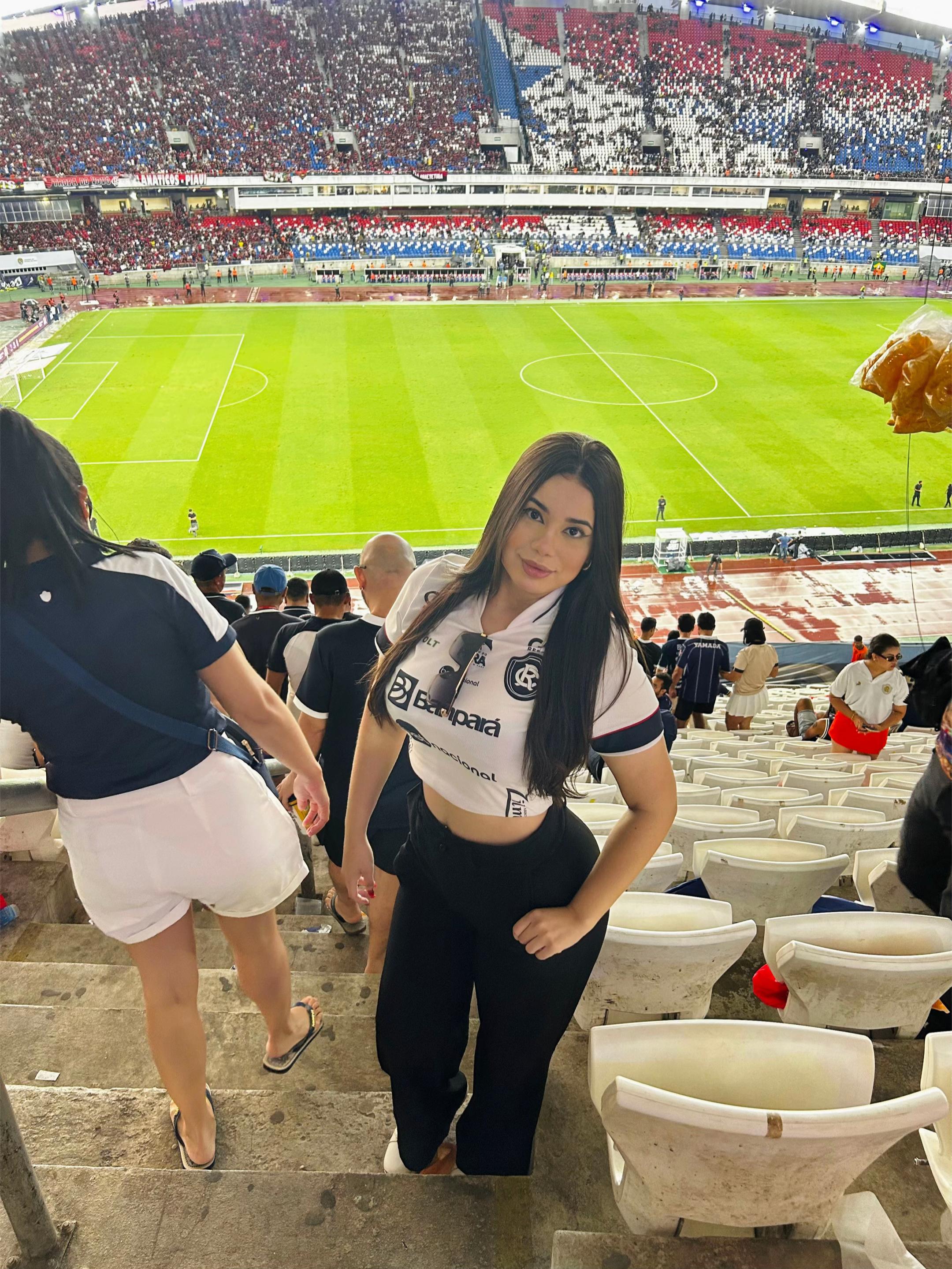 @Rafaelly