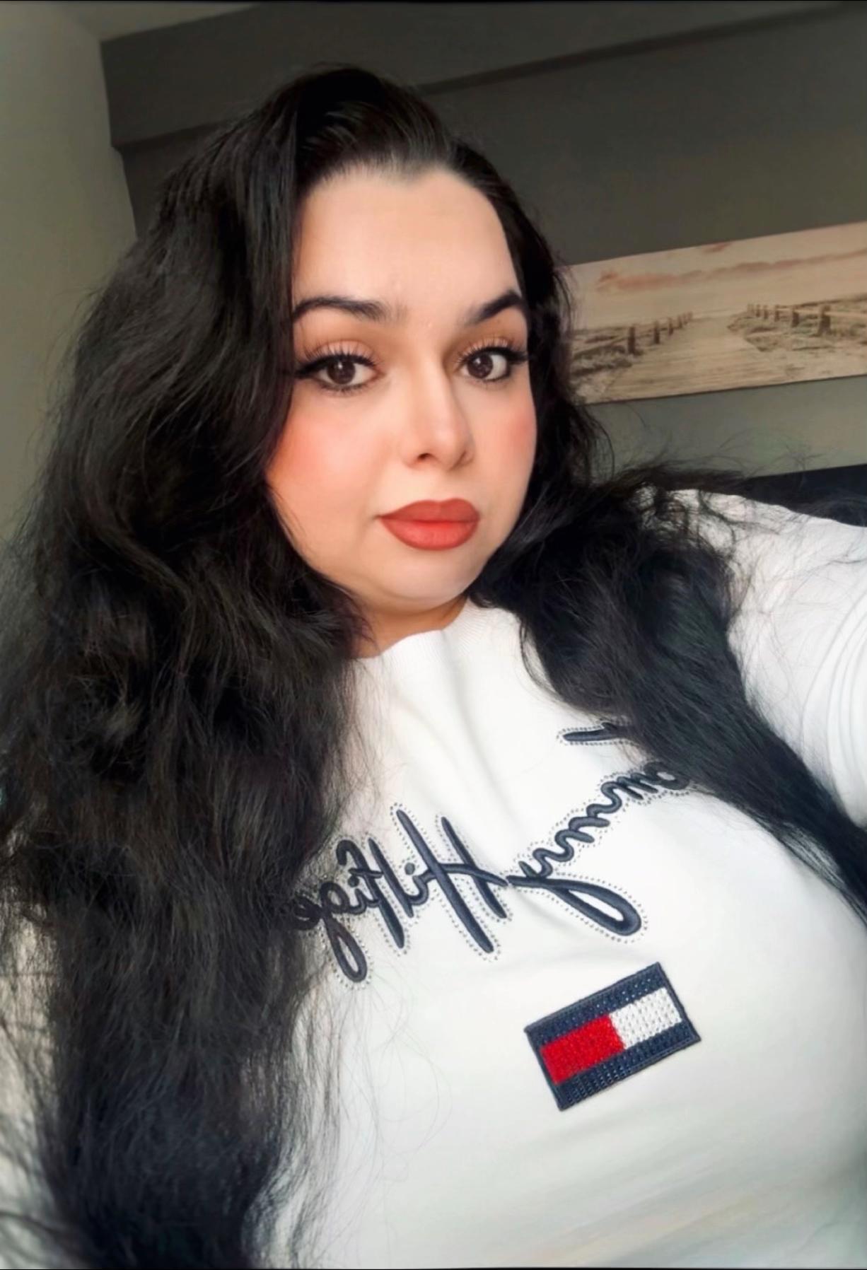@𝗦 𝗢 𝗙 𝗜 𝗔🌹