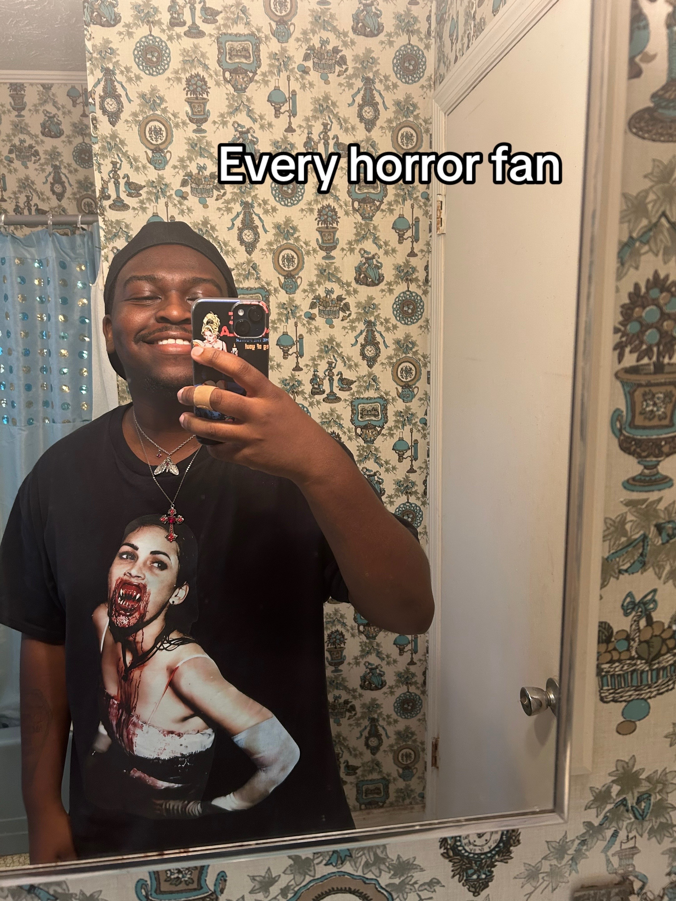 @HorrorLover 🖤