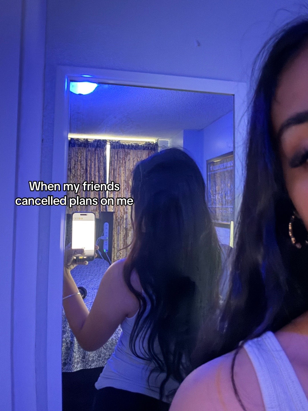@Naaz🪯