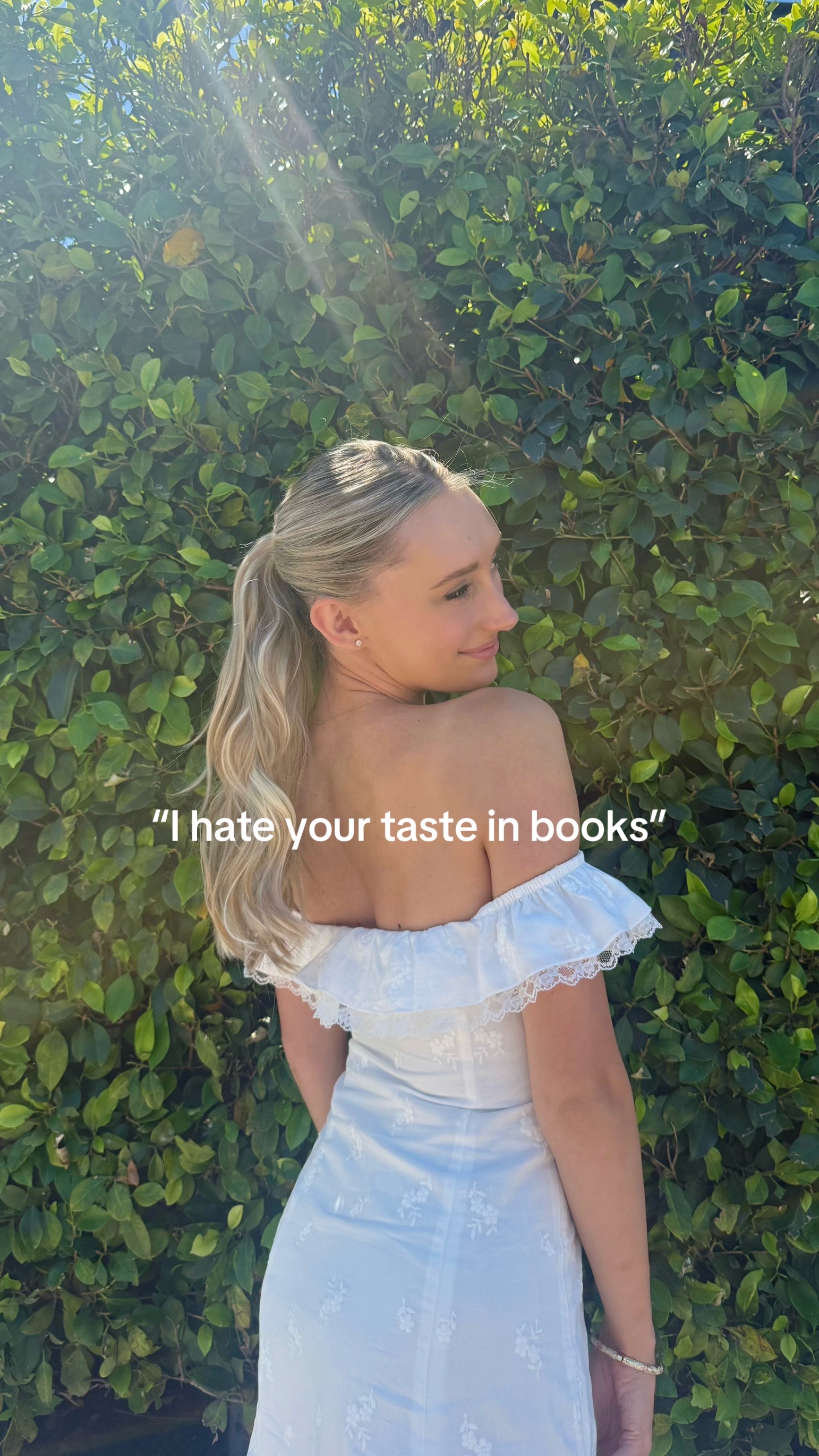 @Courtney Renée 📖