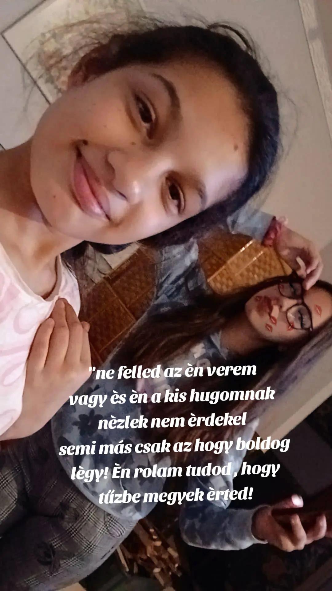 @csak a tied vagyok✌️❤️