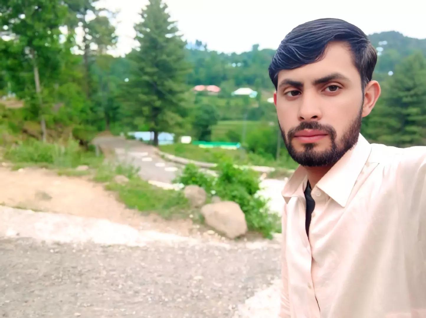 @kashmiri