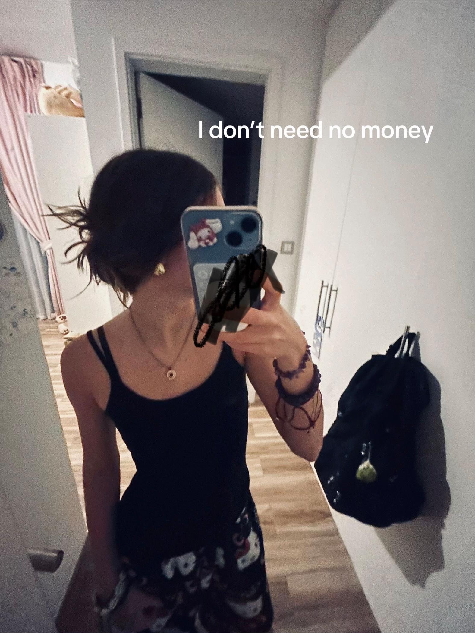 @𝓐𝓭𝓮𝓵𝓮