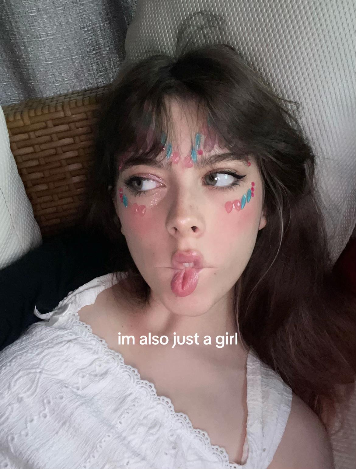 @laura kat โ
