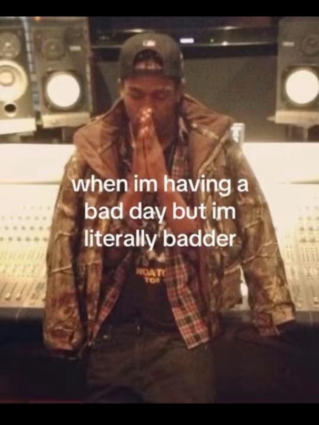 @belly 𖣂