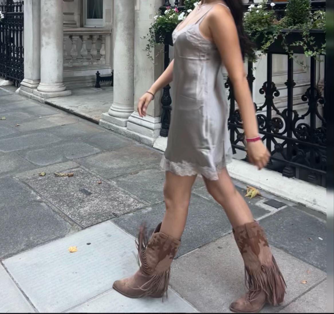 @Ls