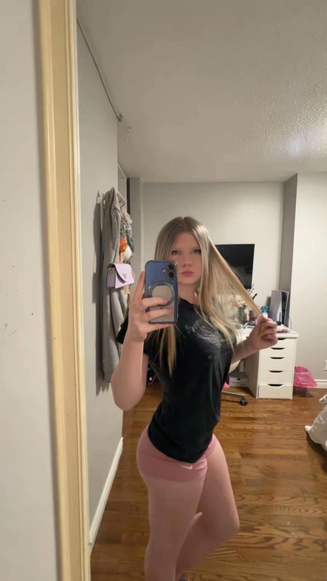 @❄️🐇Madalyn Rey❄️🐇