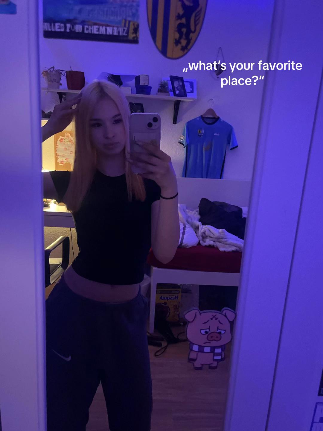 @❦