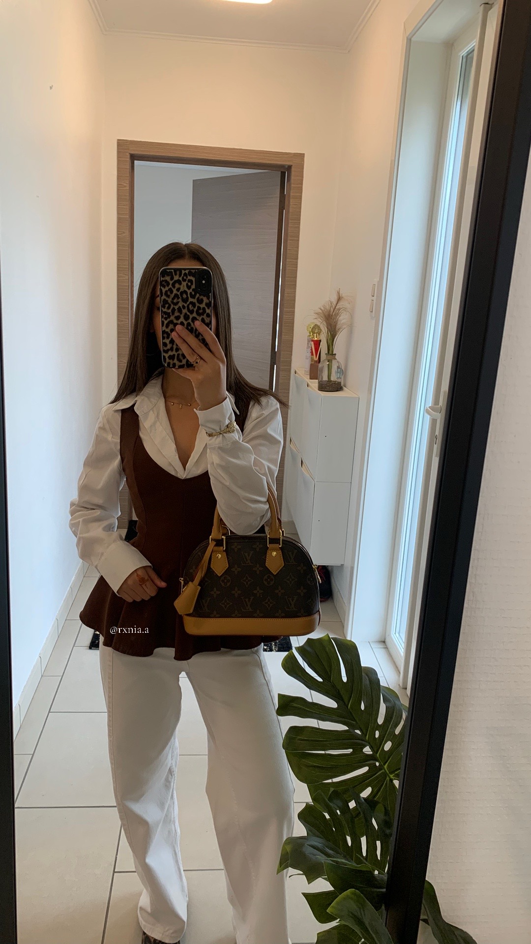 @ᥫ᭡