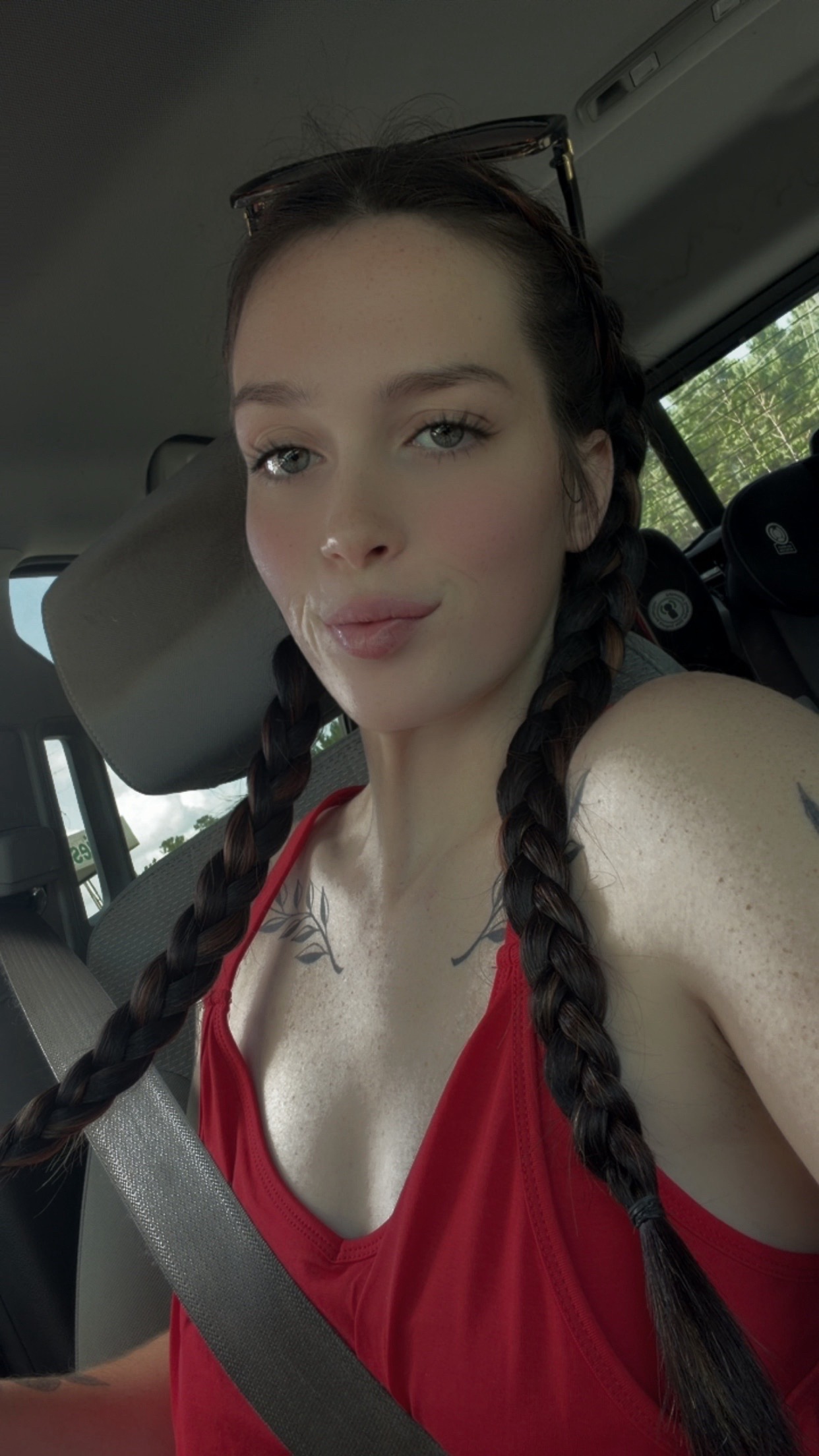 @🦋 Buttercup 🦋