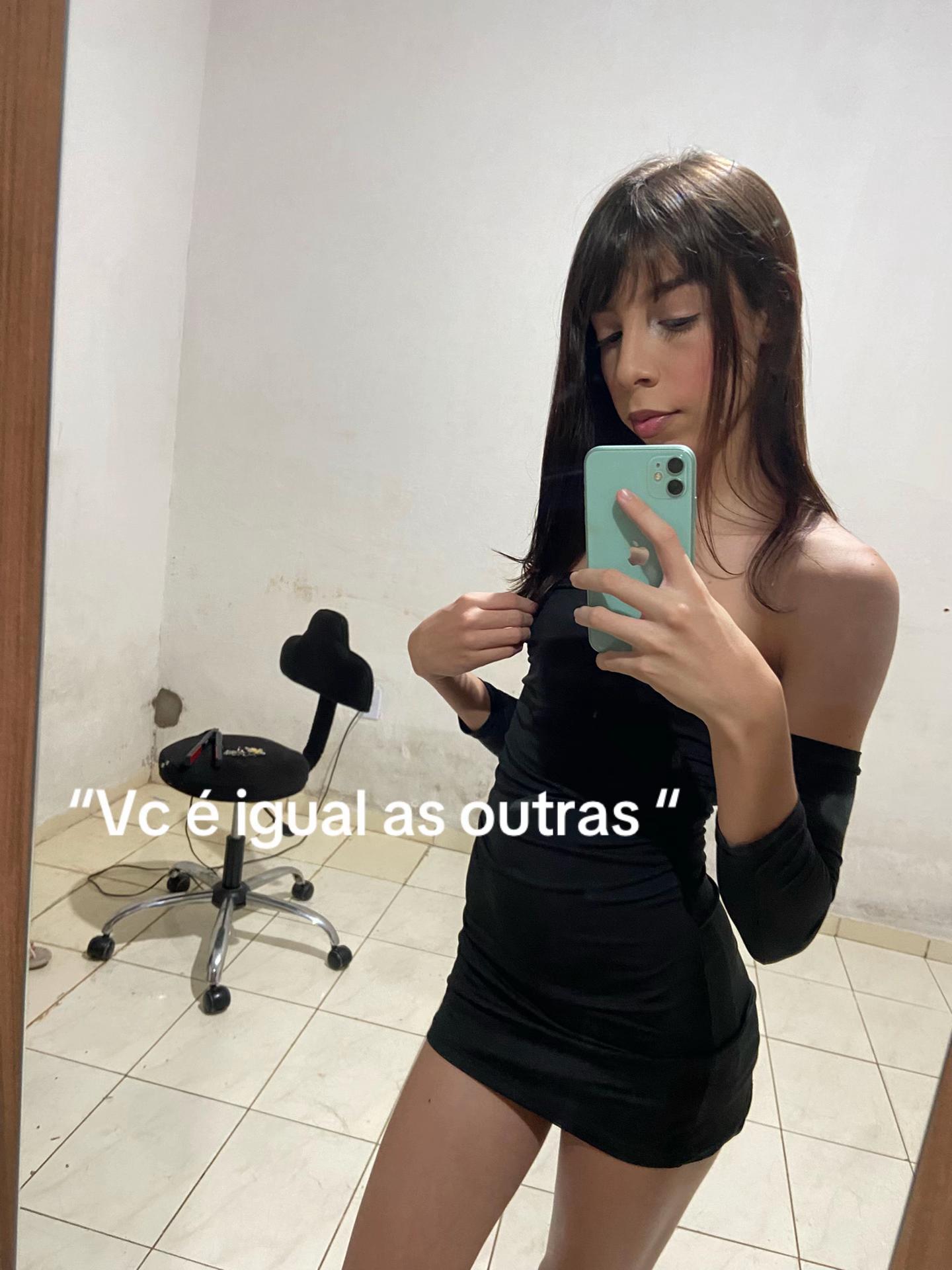 @JÚLIA GABRIELY