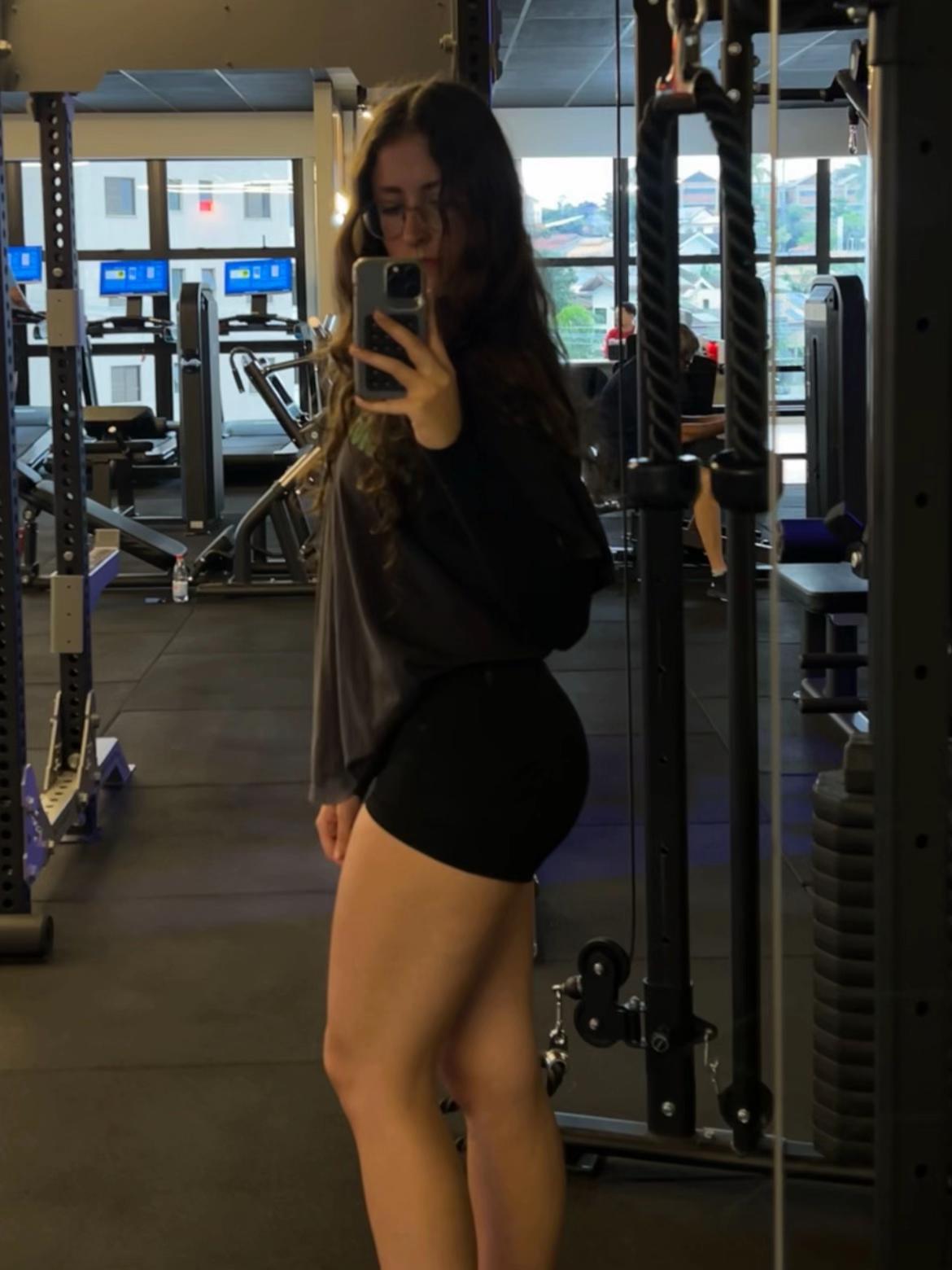 @Julia Mello