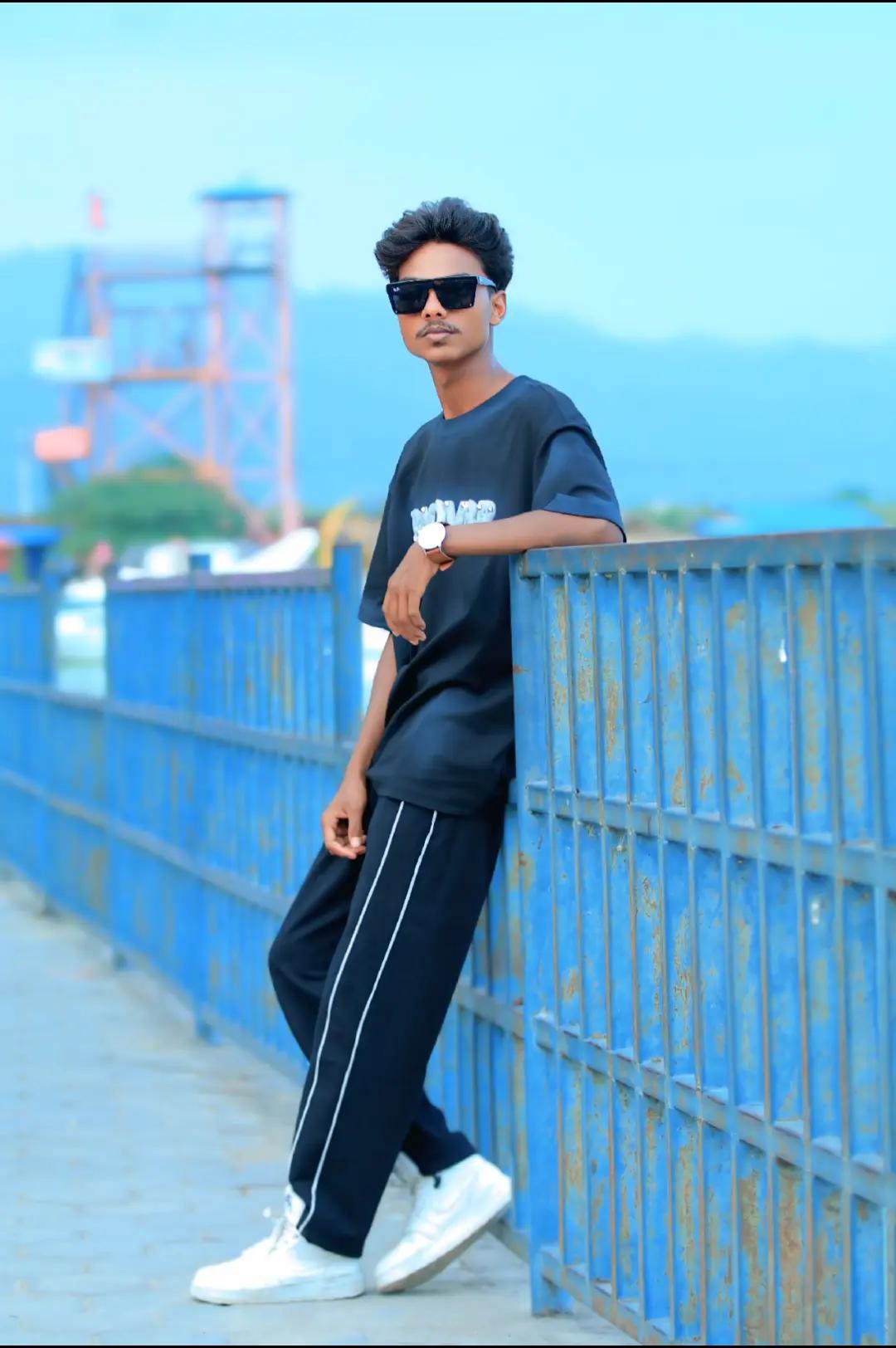 @Pagal_Ak_677