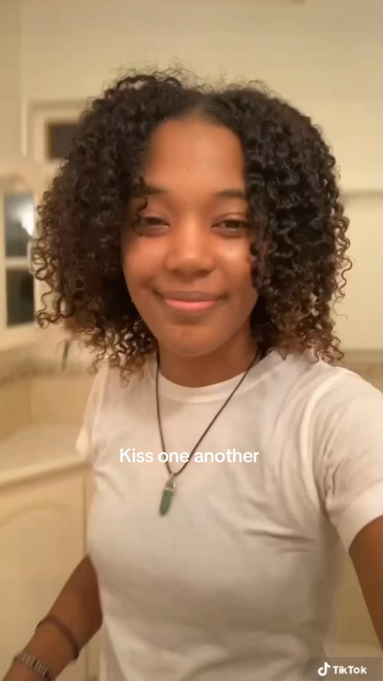 @Rii🌟