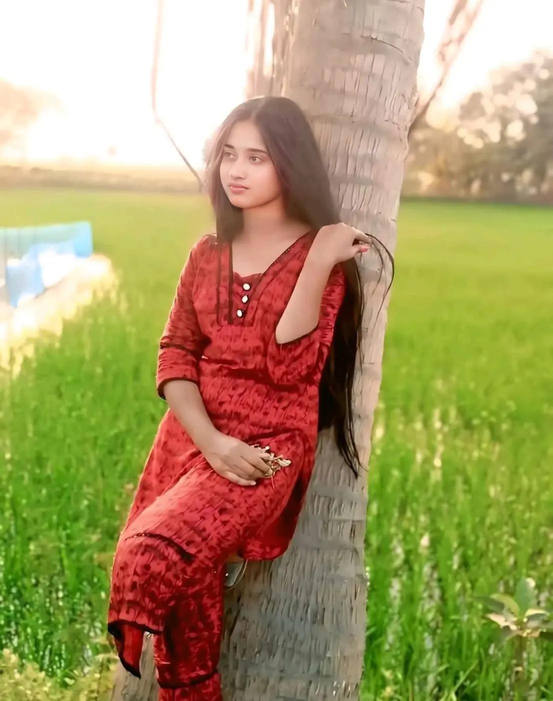 @রাইসা মনি