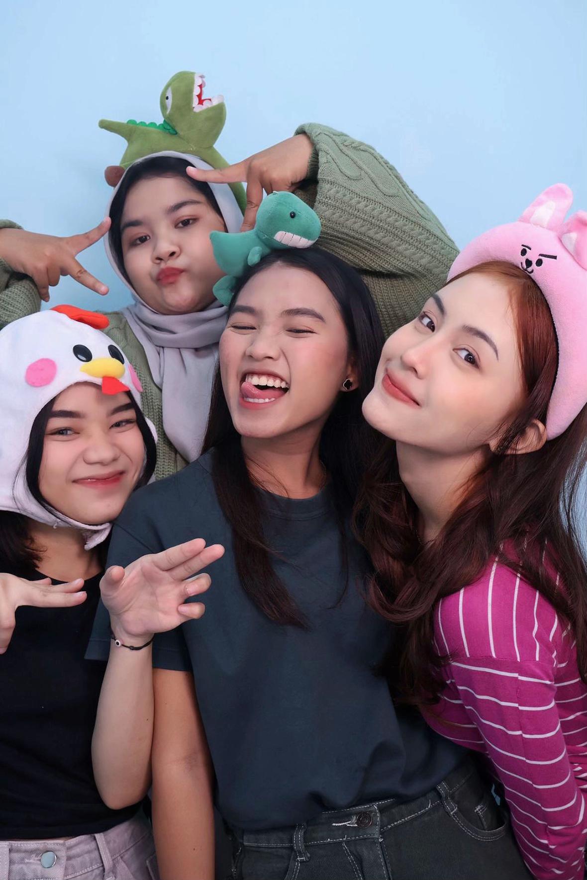 @Hi, ini vani