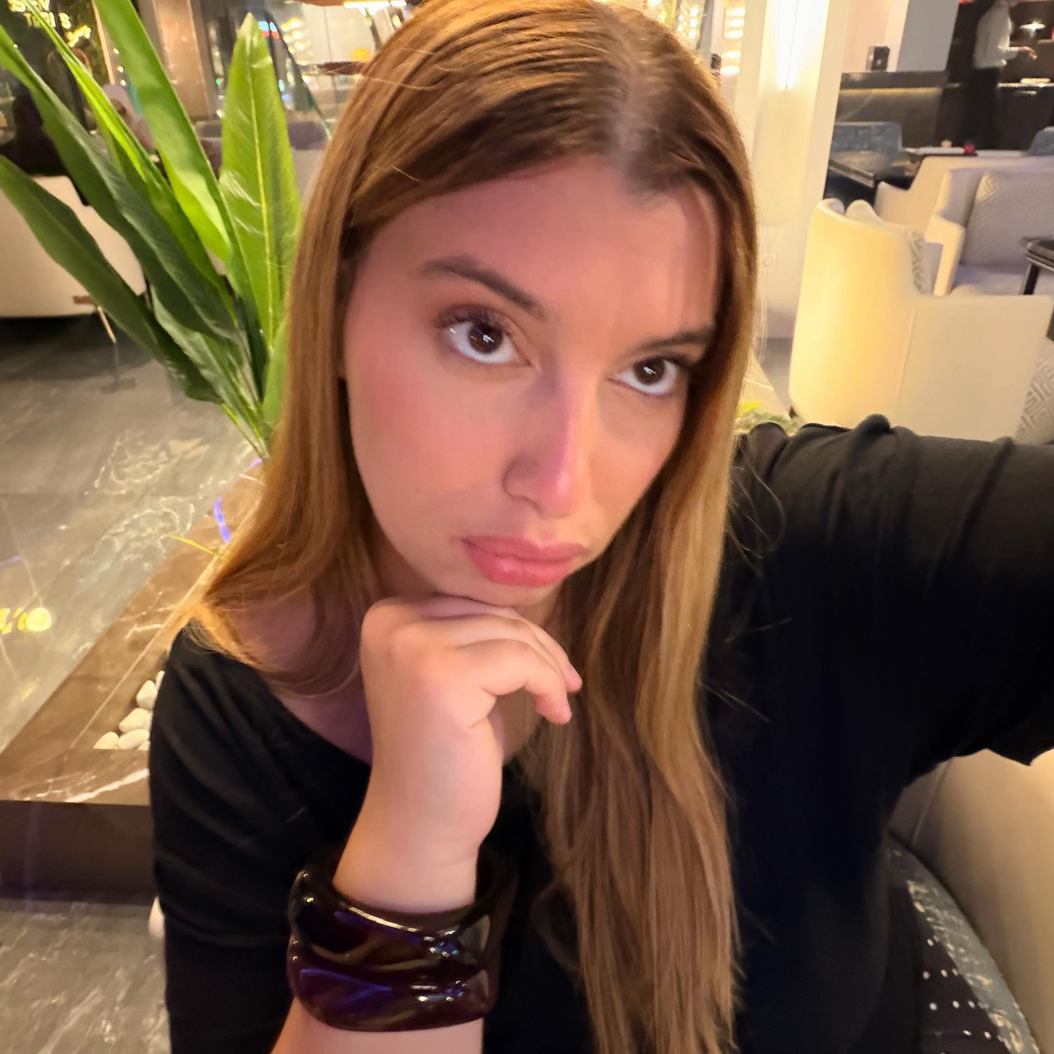 @Mouna 🌬️🍉