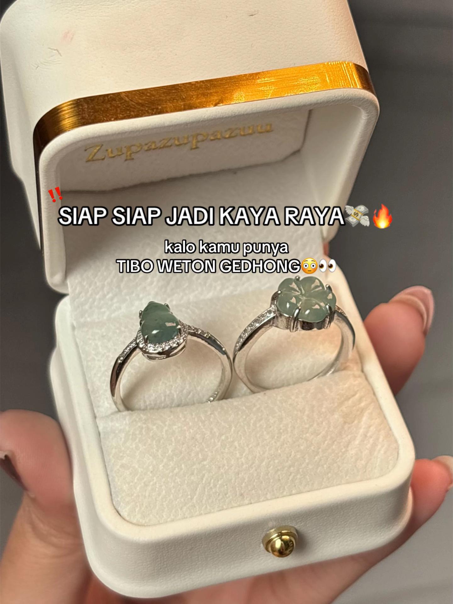 @Zupazupazuu Crystal Jewelery