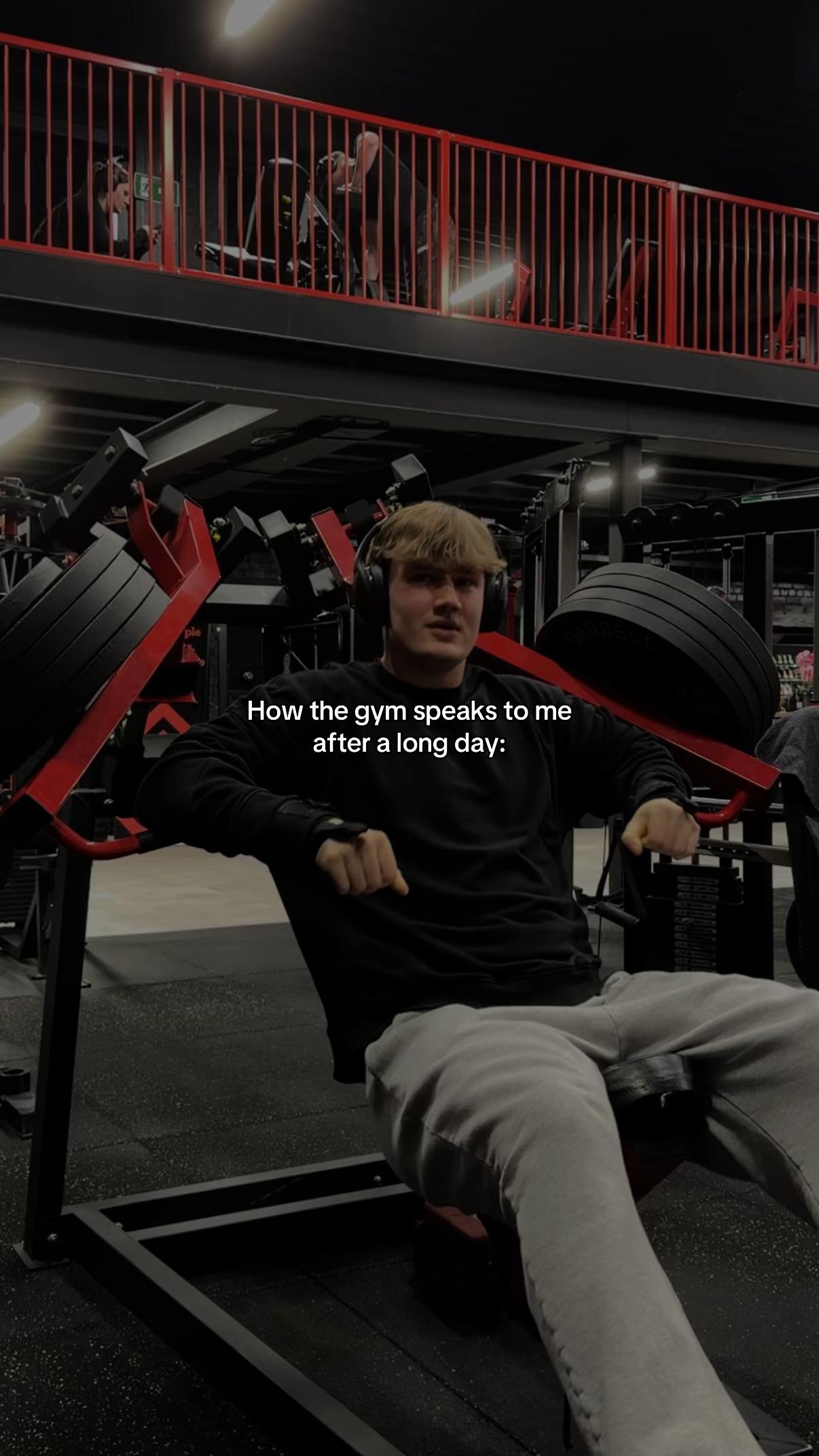 @Piotrgym